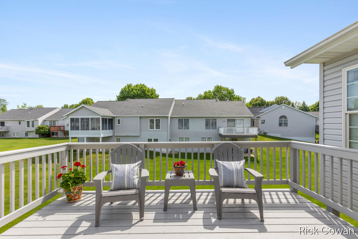 11286 Blue Heron Parkway Holland MI 49424