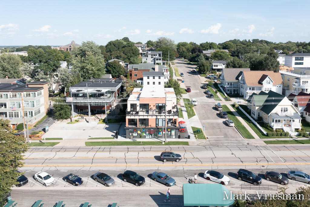 218 S Harbor Grand Haven MI 49417