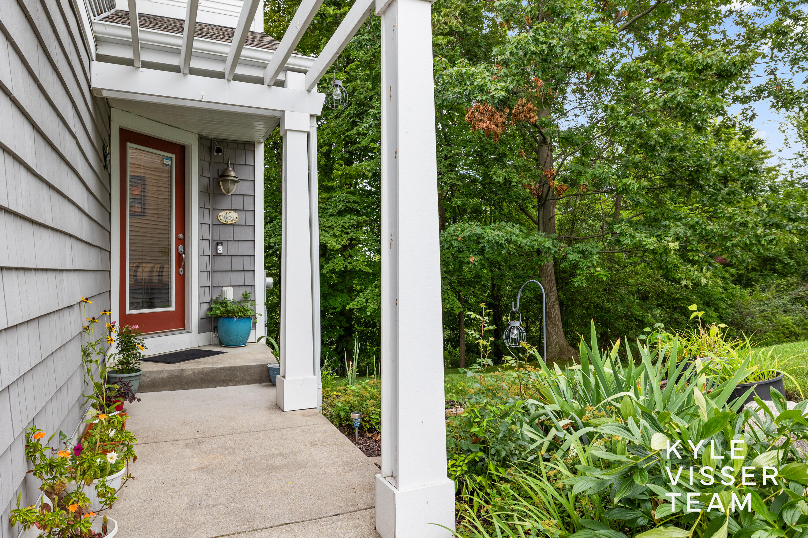 816 Pinnacle Run Drive SE Grand Rapids MI 49546