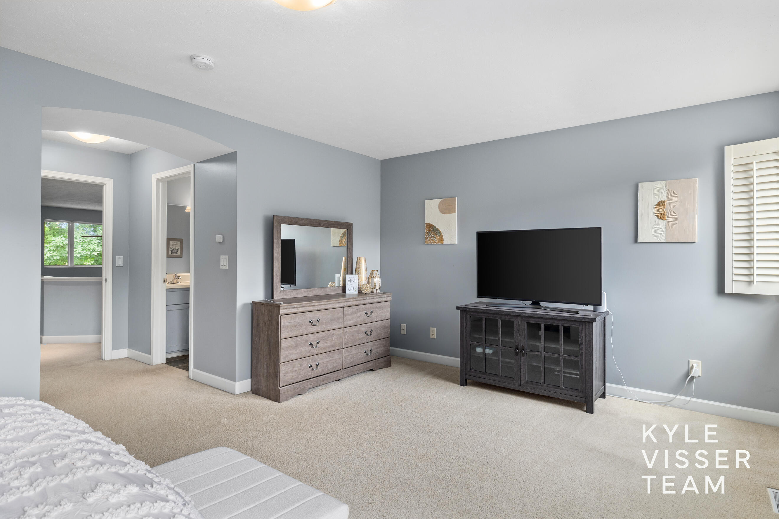 816 Pinnacle Run Drive SE Grand Rapids MI 49546