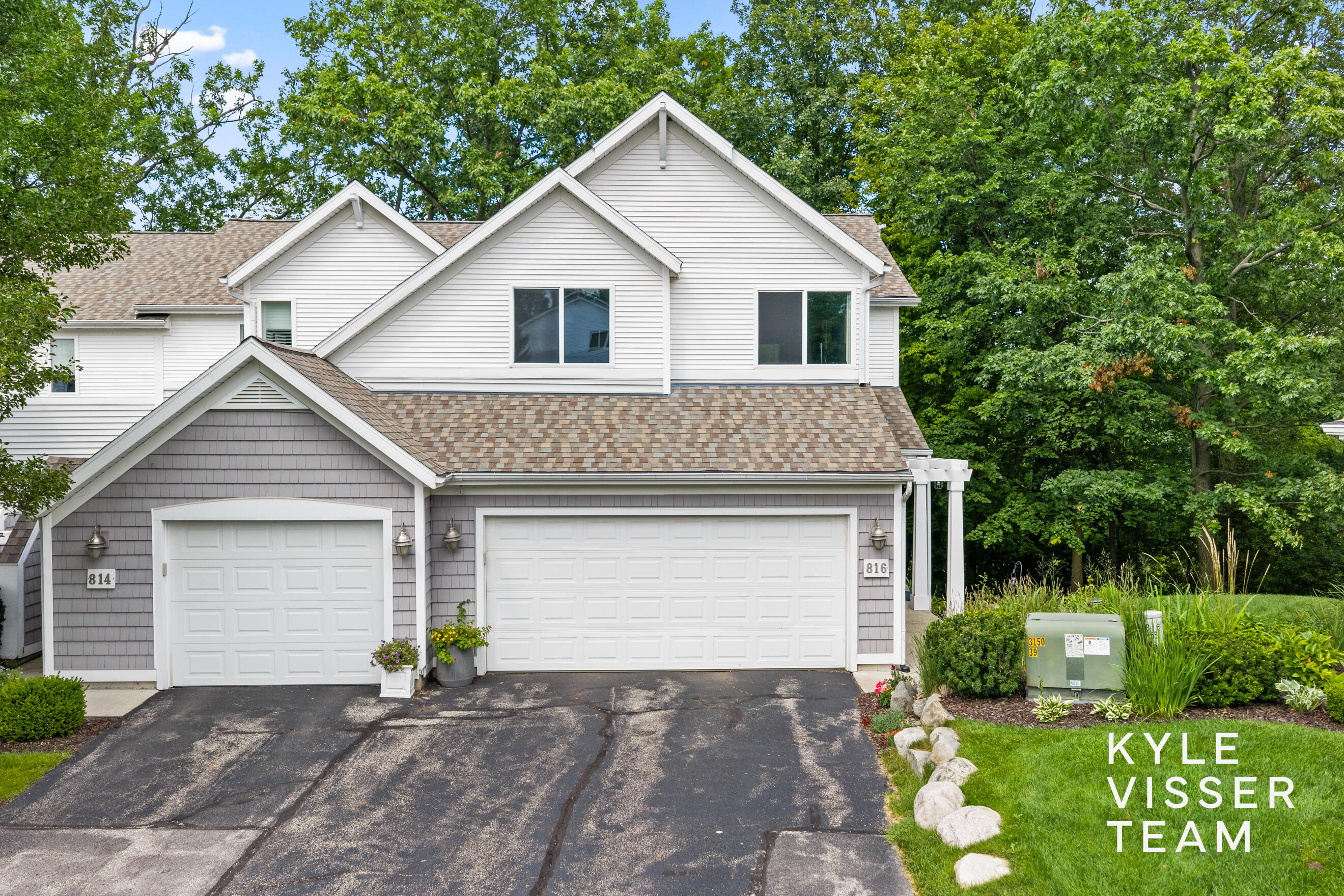 816 Pinnacle Run Drive SE Grand Rapids MI 49546
