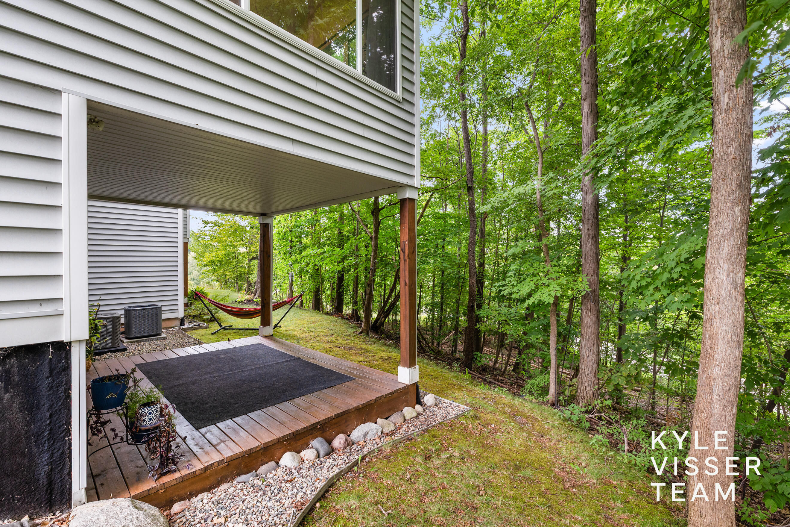 816 Pinnacle Run Drive SE Grand Rapids MI 49546