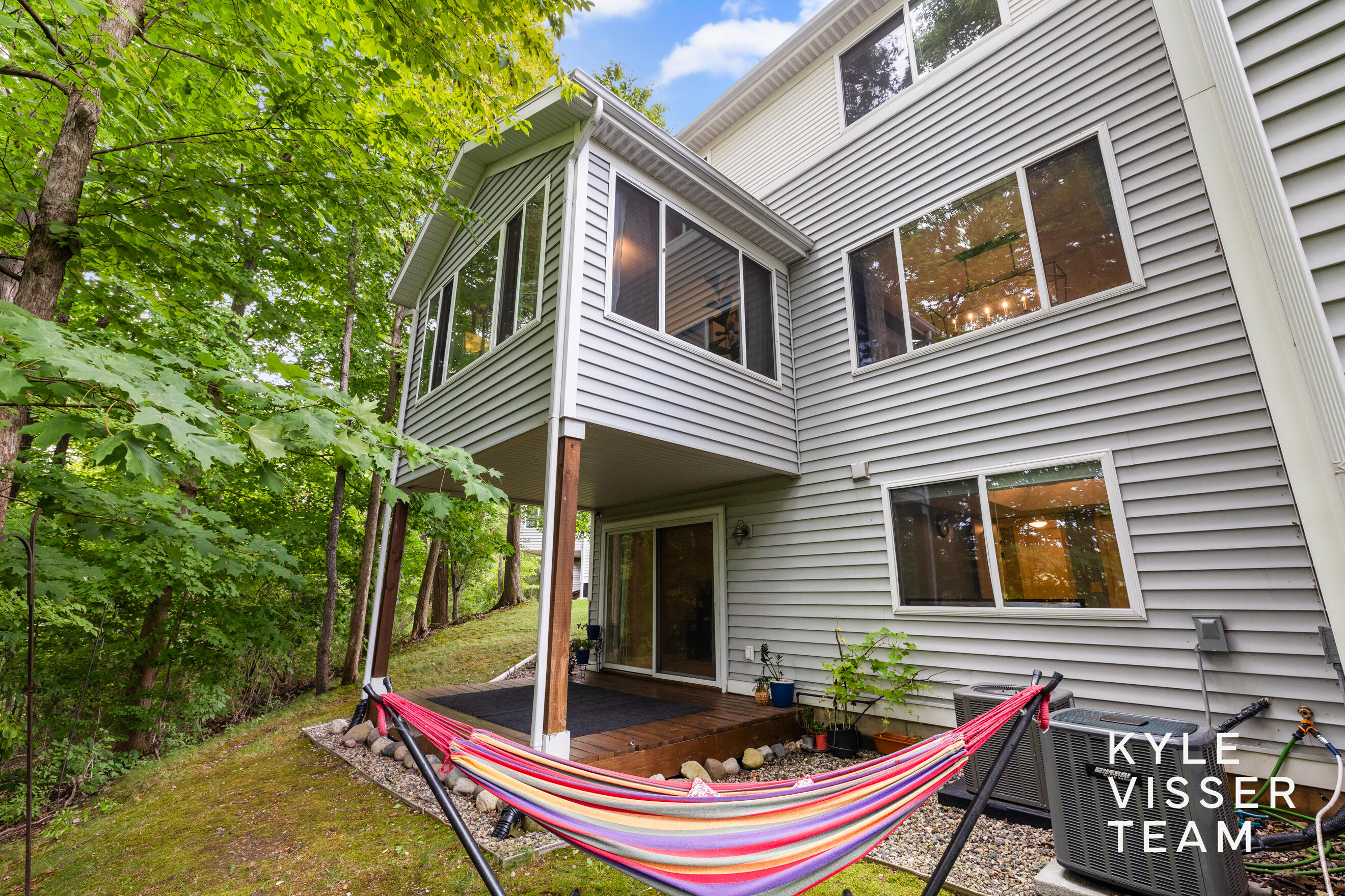 816 Pinnacle Run Drive SE Grand Rapids MI 49546