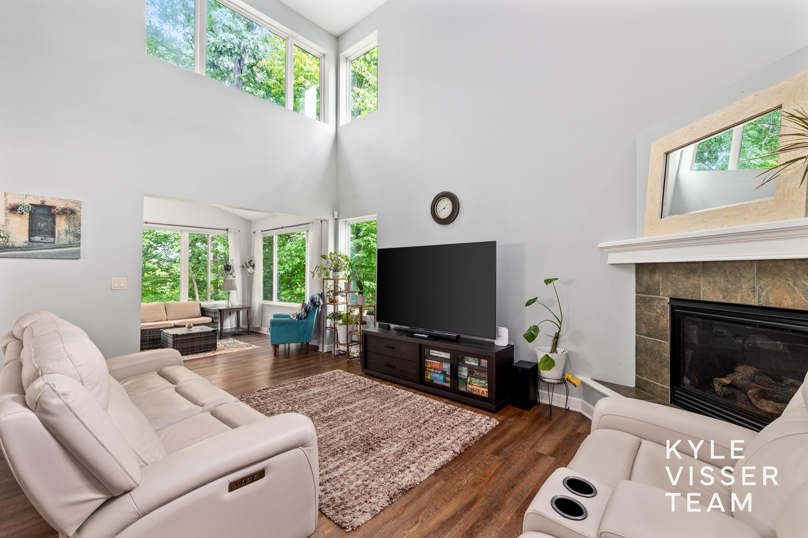 816 Pinnacle Run Drive SE Grand Rapids MI 49546