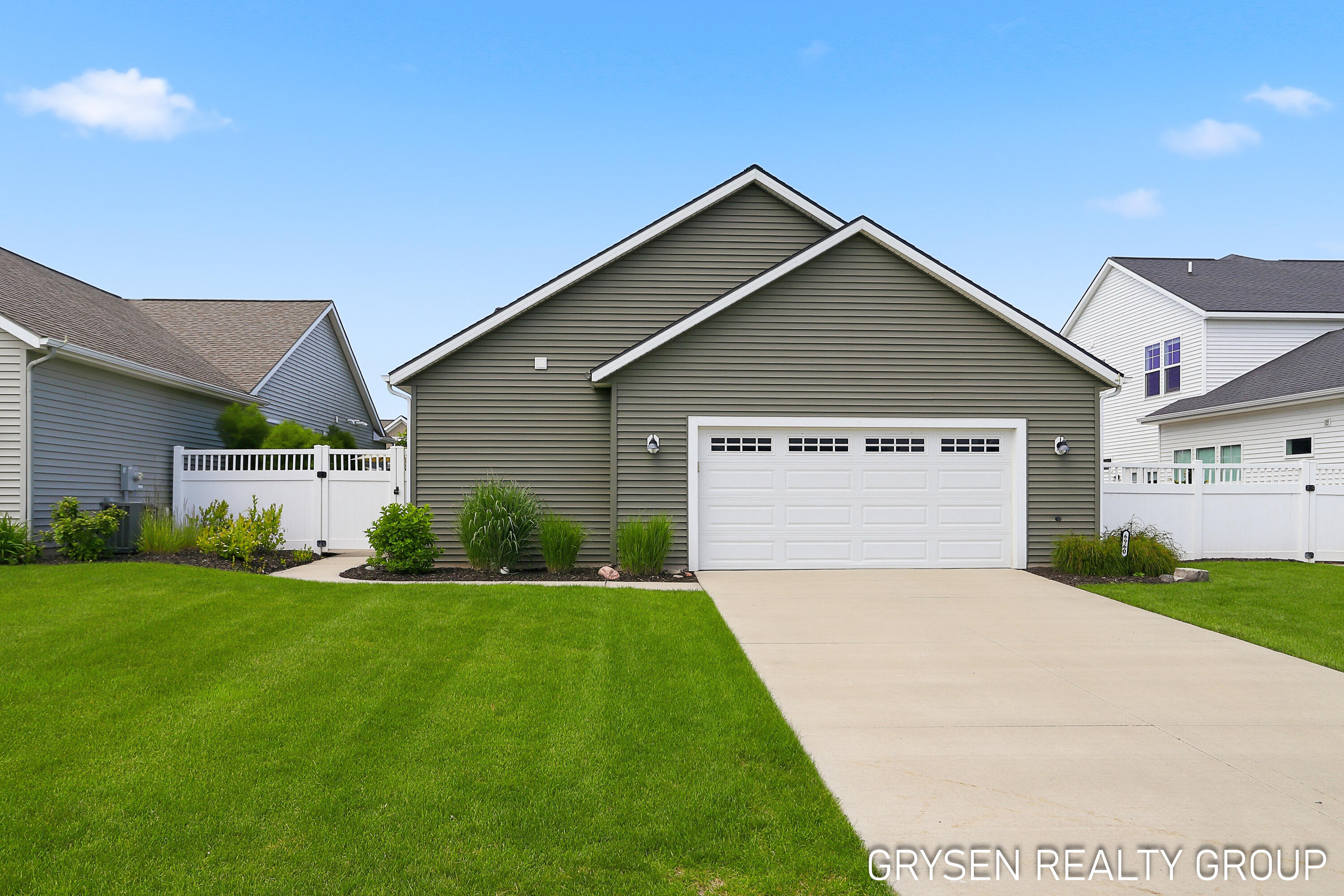 6960 E Cottage Lane Rockford MI 49341