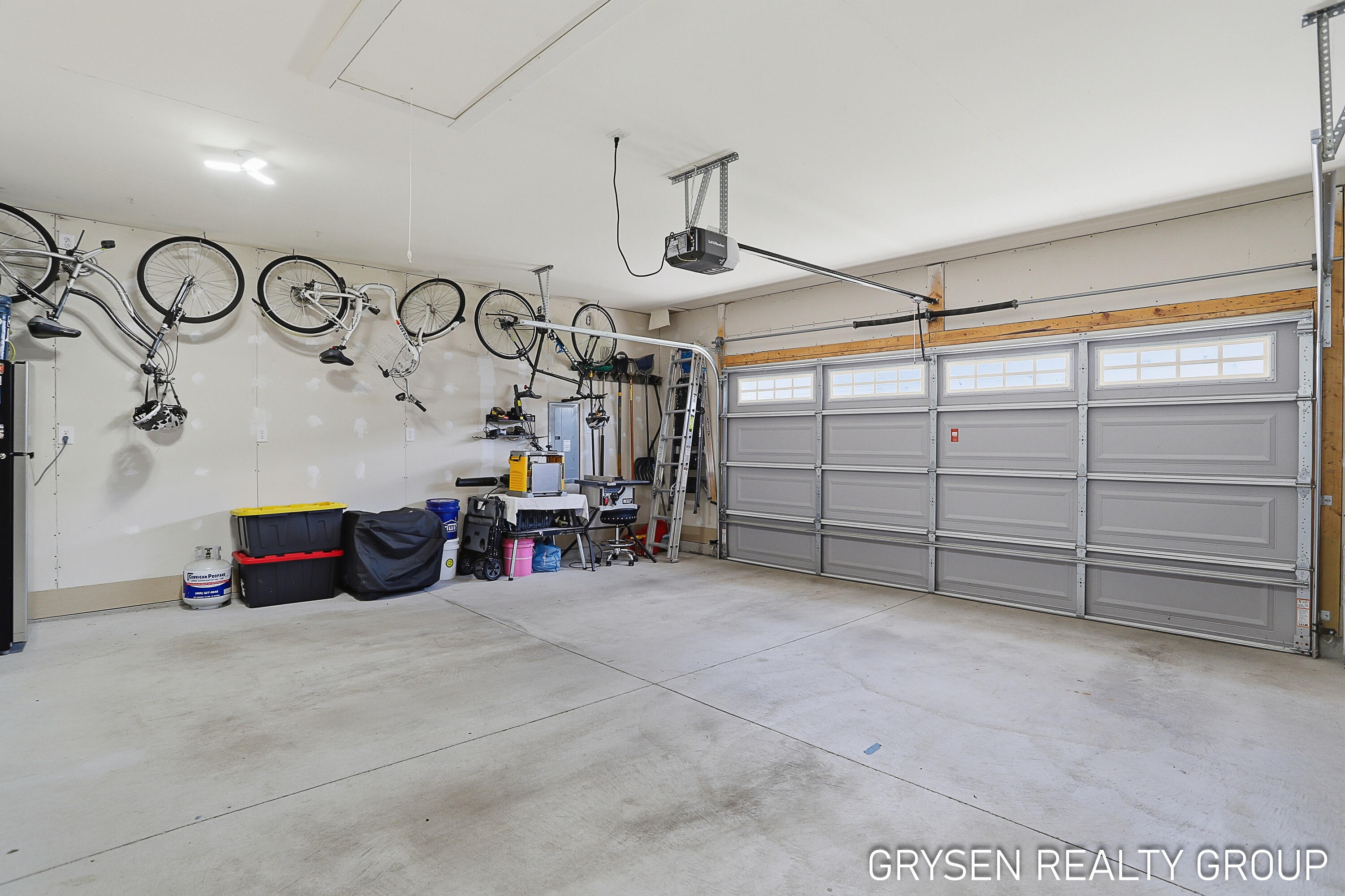 6960 E Cottage Lane Rockford MI 49341