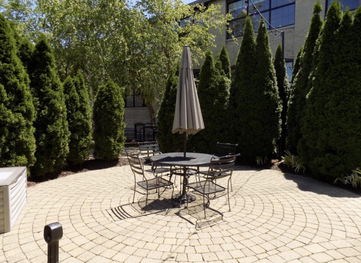 533 Columbia Avenue Holland MI 49423