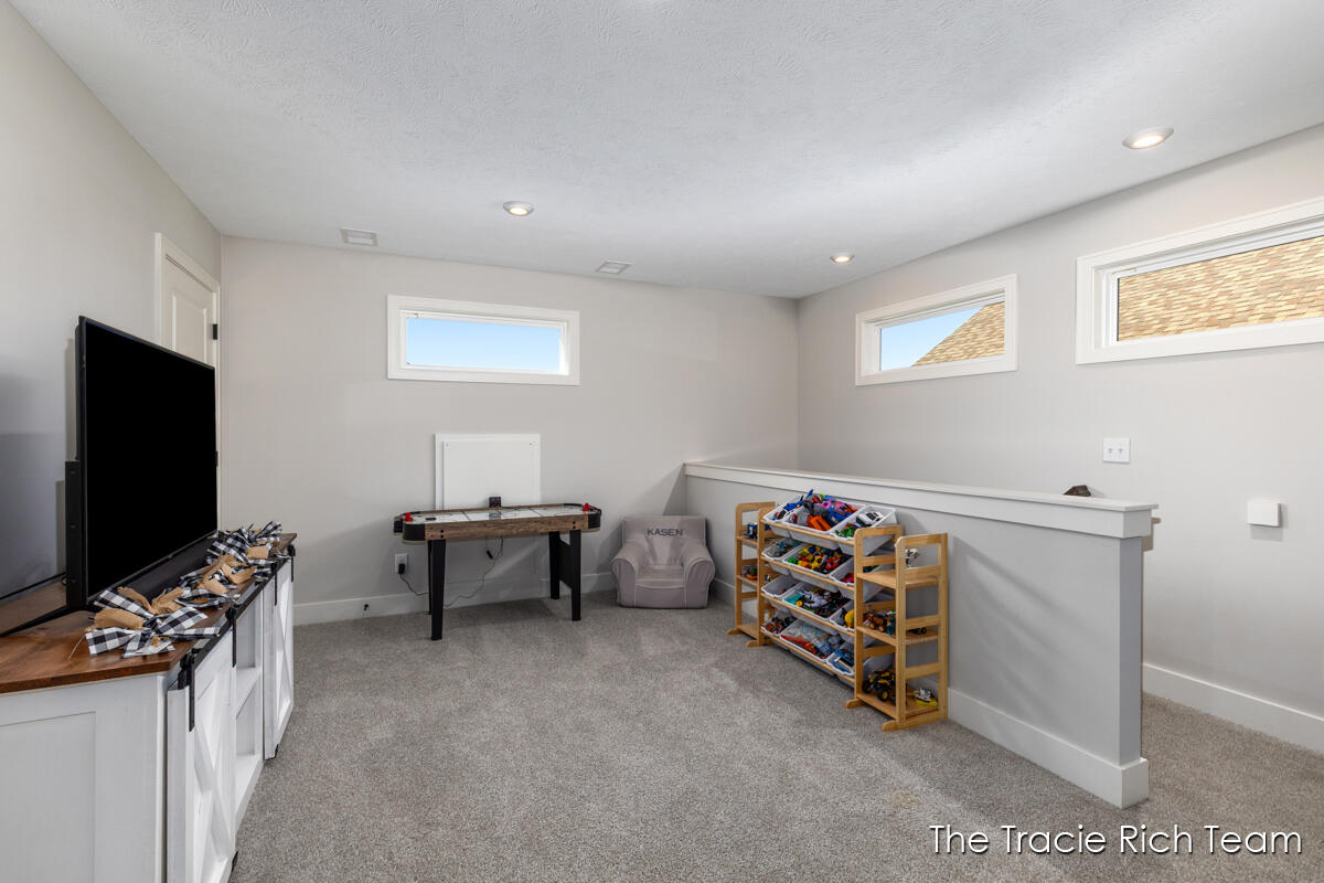 6670 Promenade Street NE Rockford MI 49341