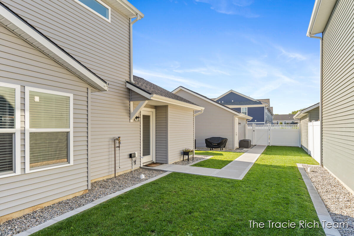 6670 Promenade Street NE Rockford MI 49341