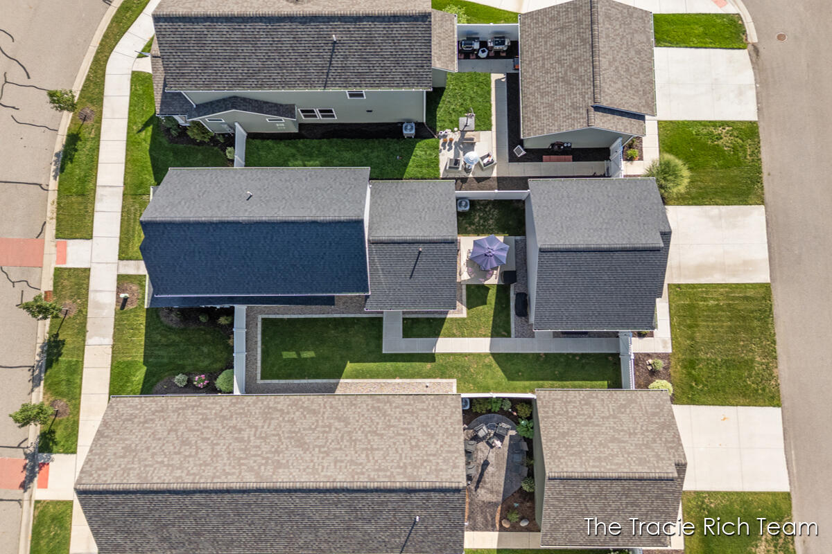 6670 Promenade Street NE Rockford MI 49341