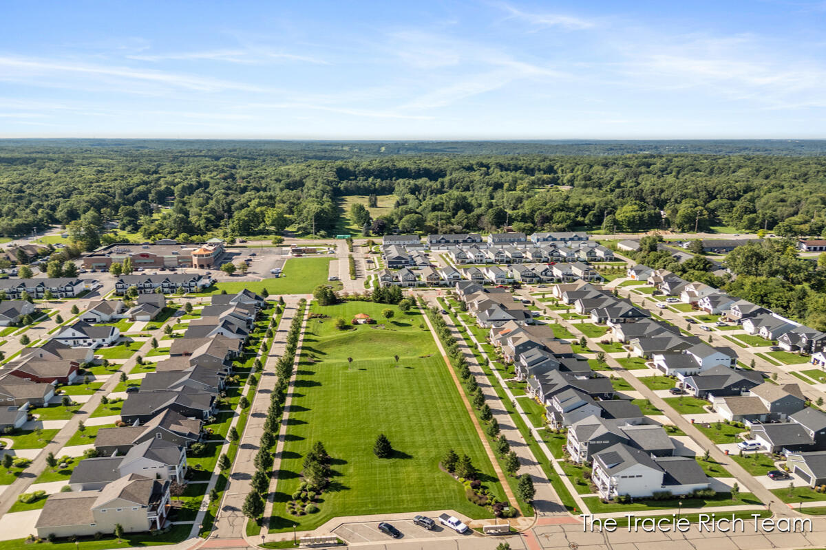 6670 Promenade Street NE Rockford MI 49341