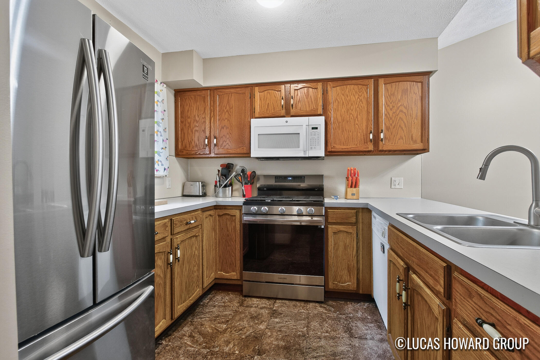 3165 E Maple Villa Drive SE Grand Rapids MI 49508
