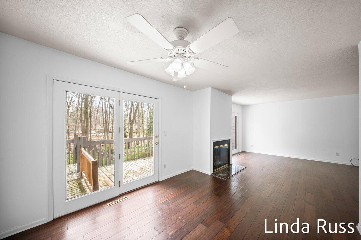 2440 E Collier Avenue SE Grand Rapids MI 49546