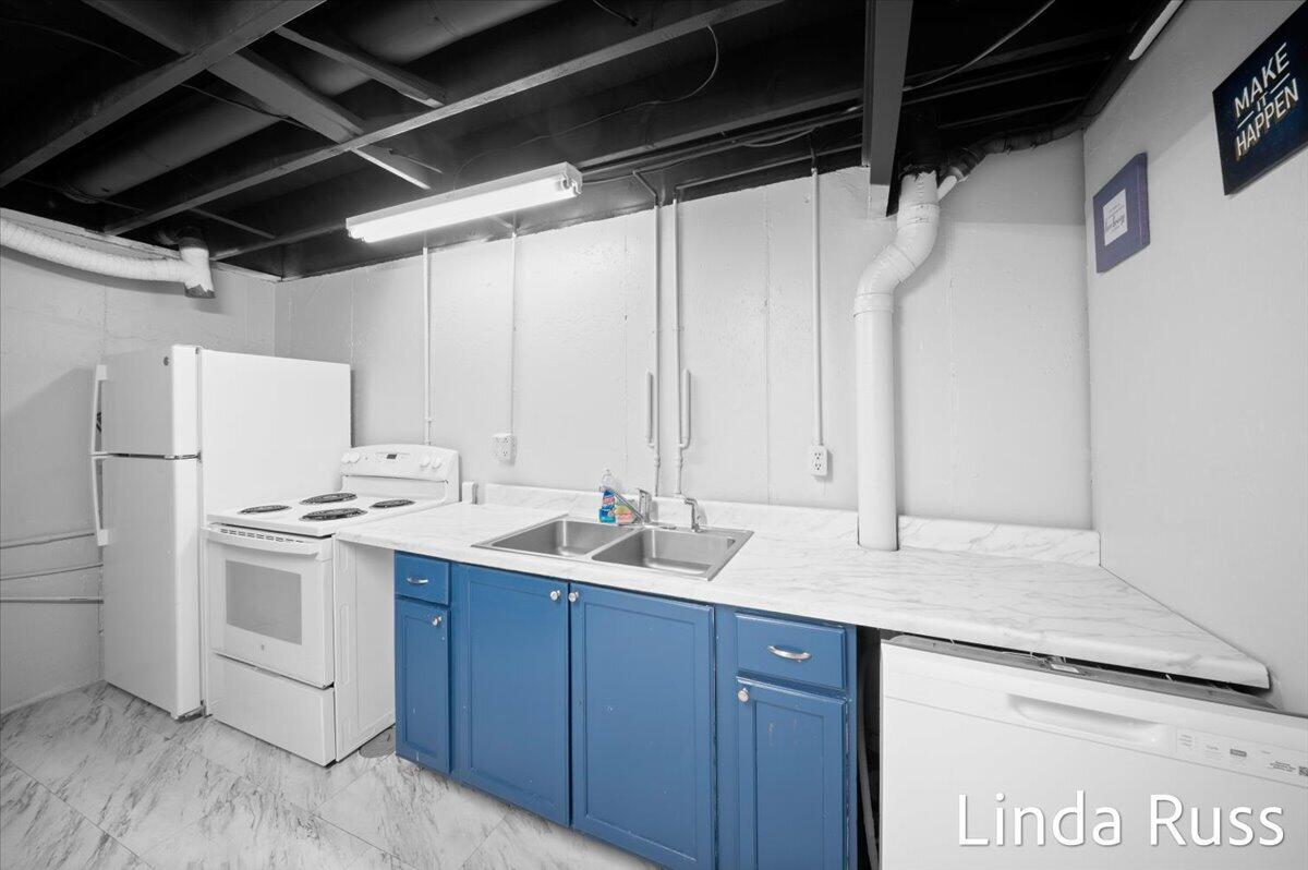 2440 E Collier Avenue SE Grand Rapids MI 49546