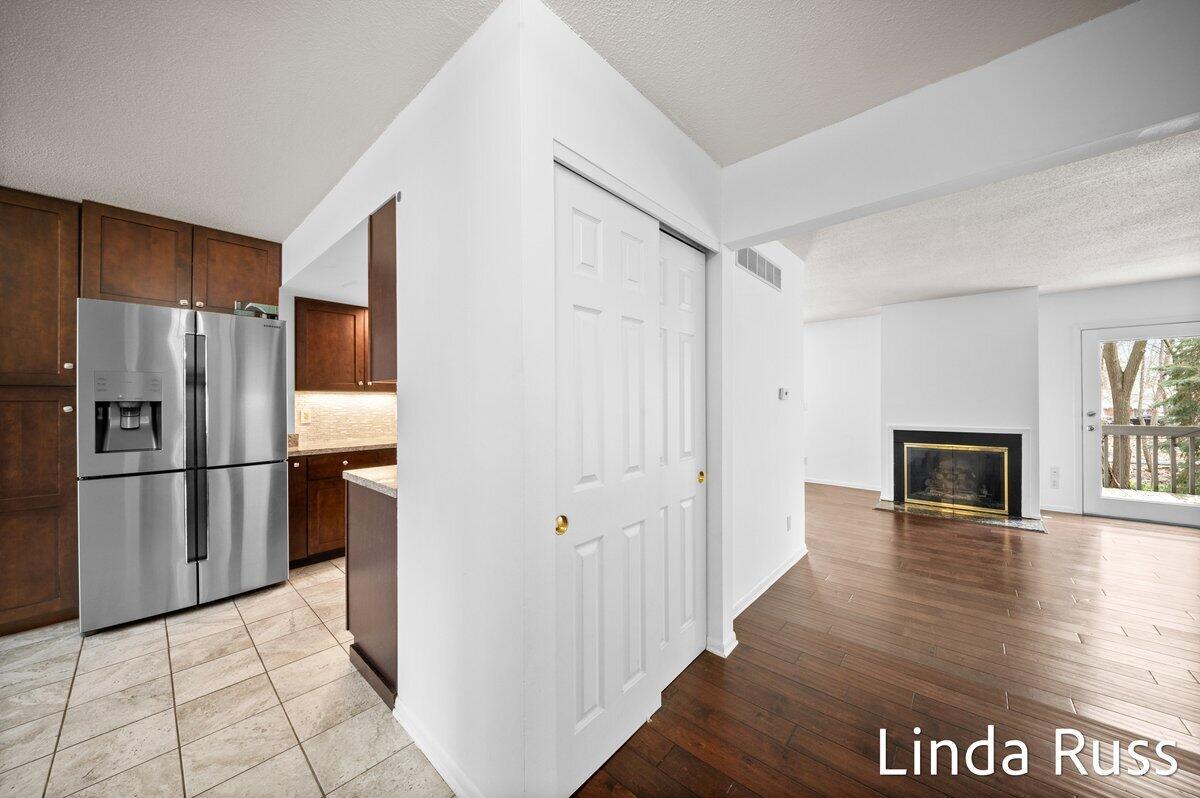 2440 E Collier Avenue SE Grand Rapids MI 49546