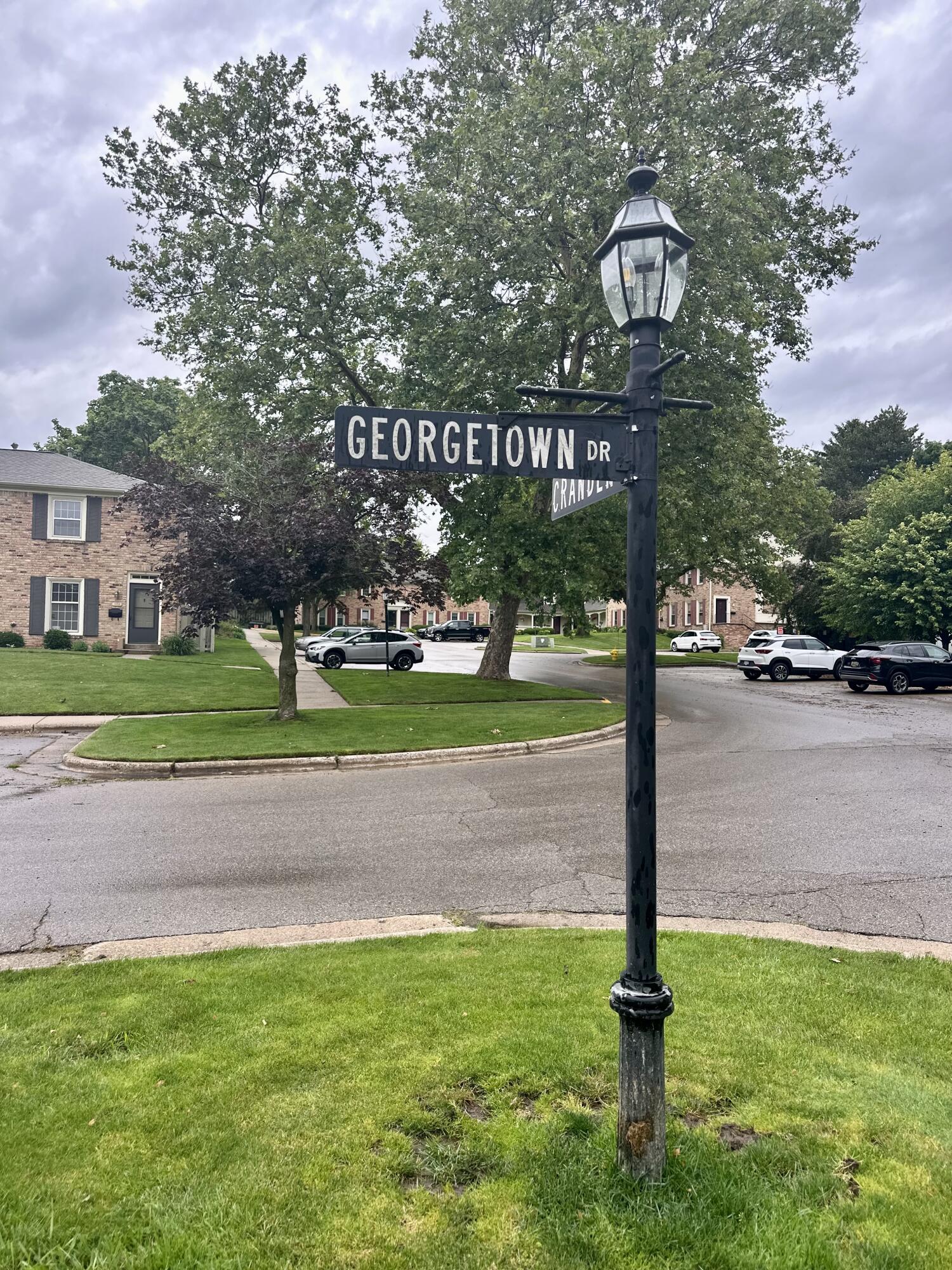 1946 Georgetown Drive SE Grand Rapids MI 49506