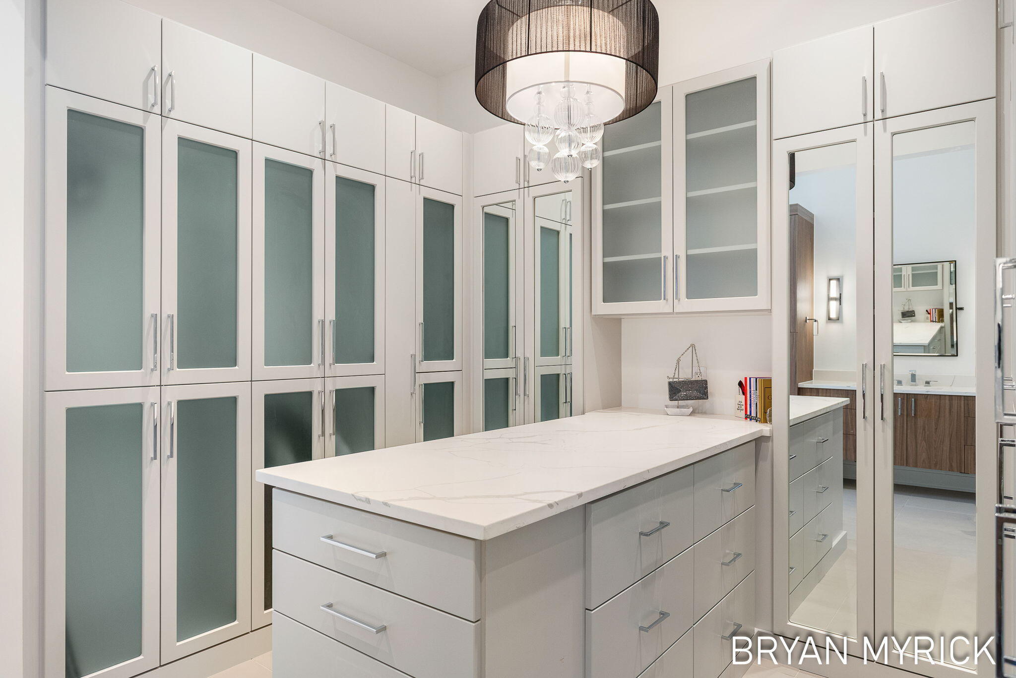 159 S River Avenue Holland MI 49423