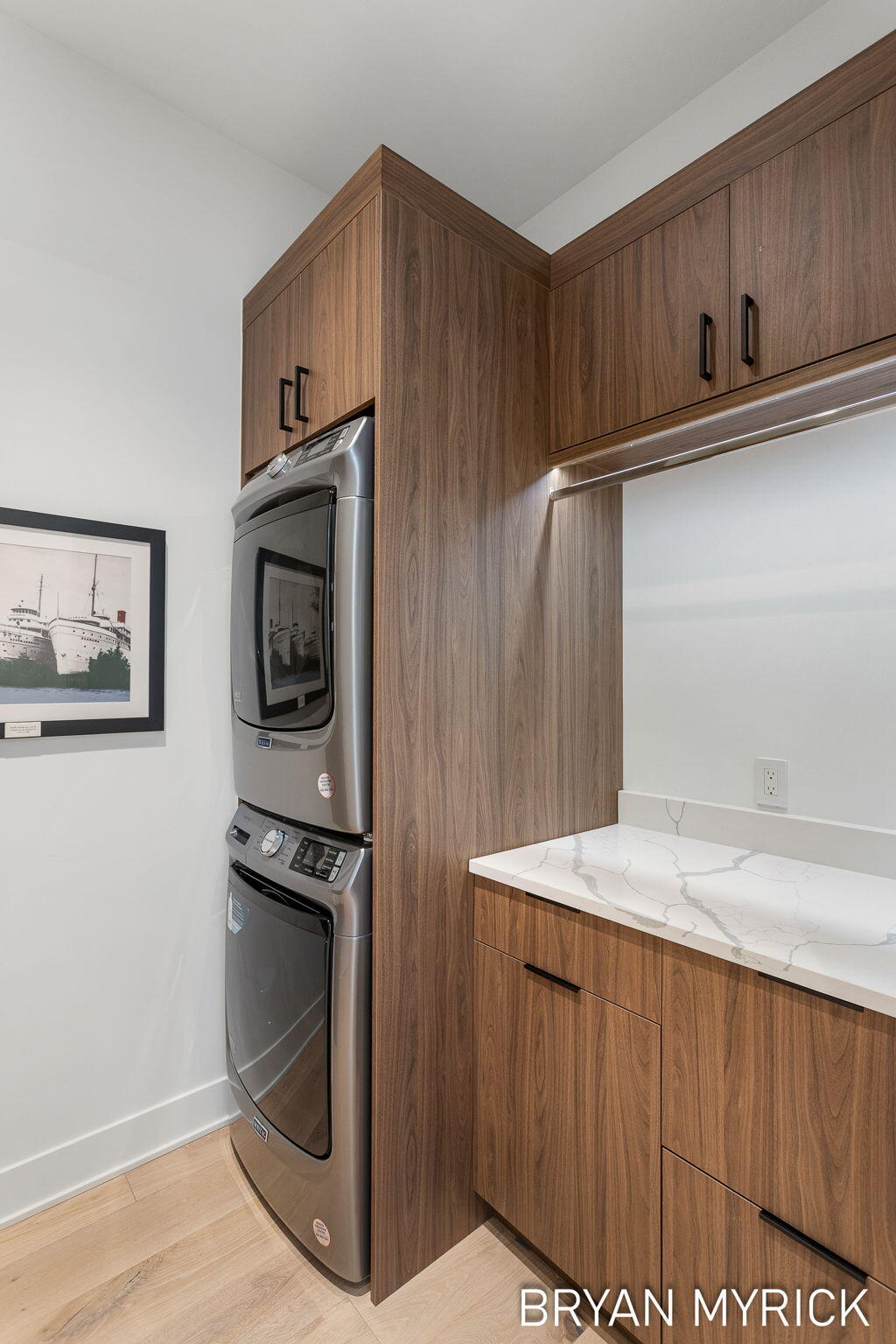 159 S River Avenue Holland MI 49423