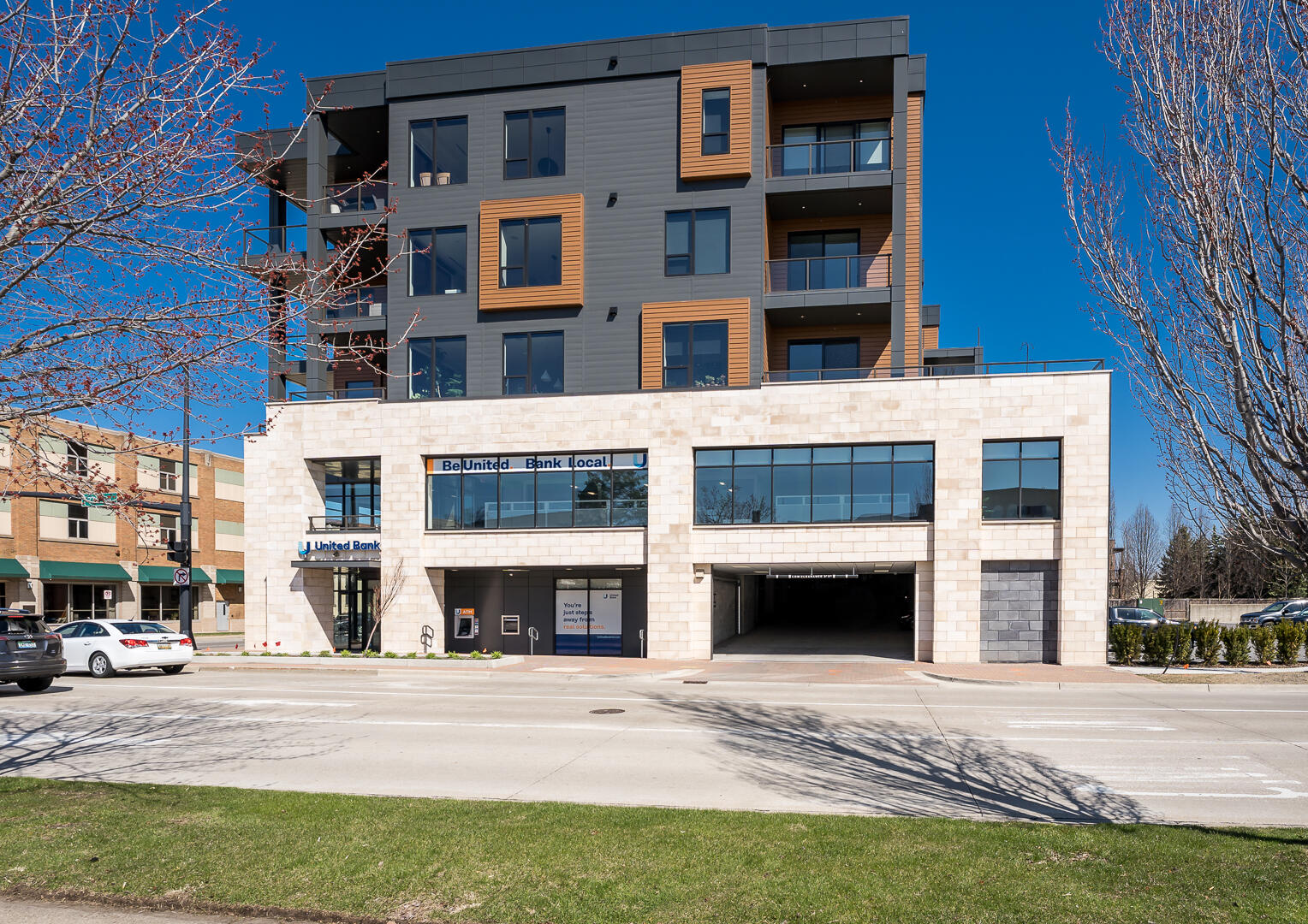 159 S River Avenue Holland MI 49423