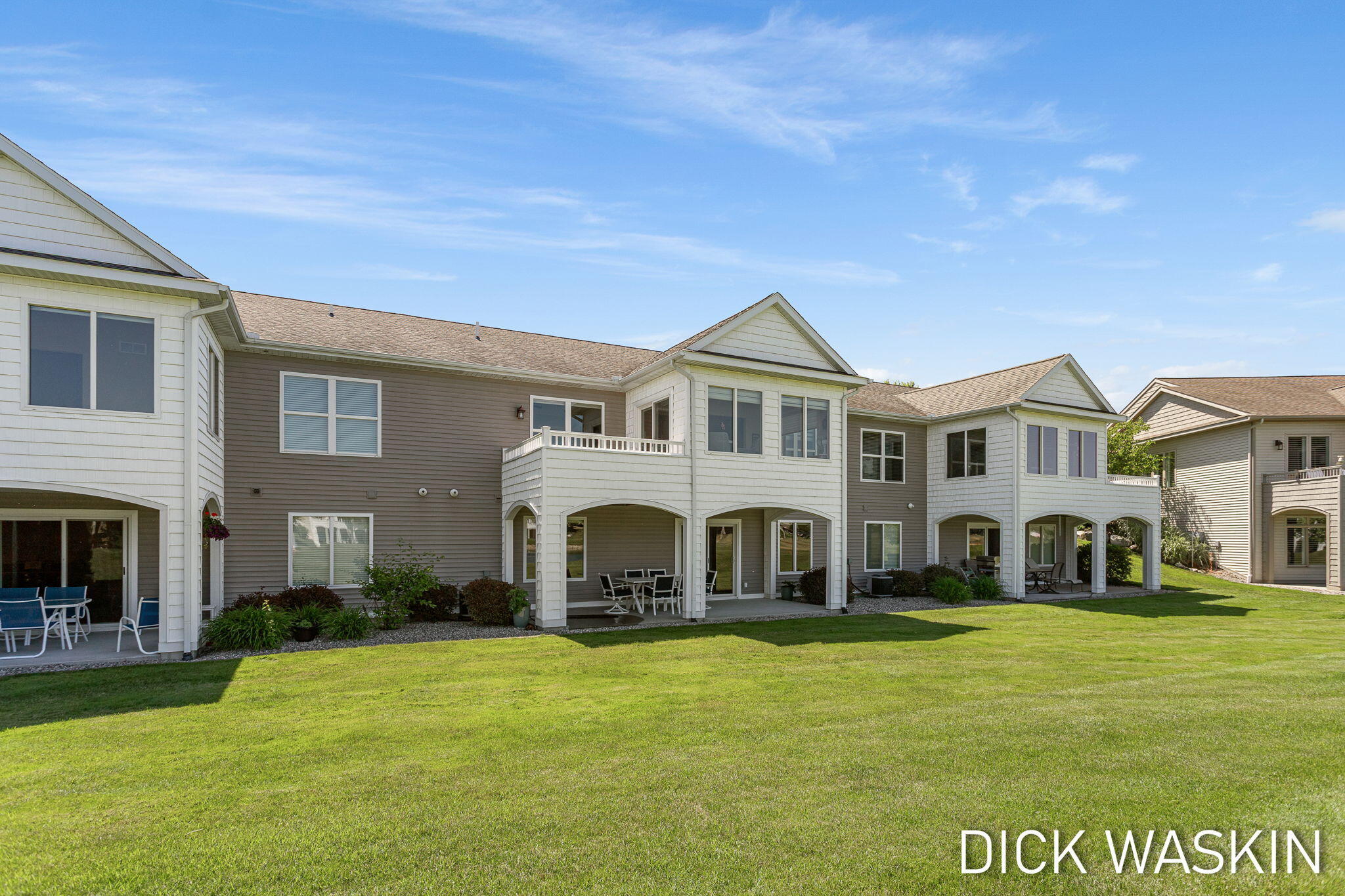 1276 Prestwick Drive Holland MI 49423