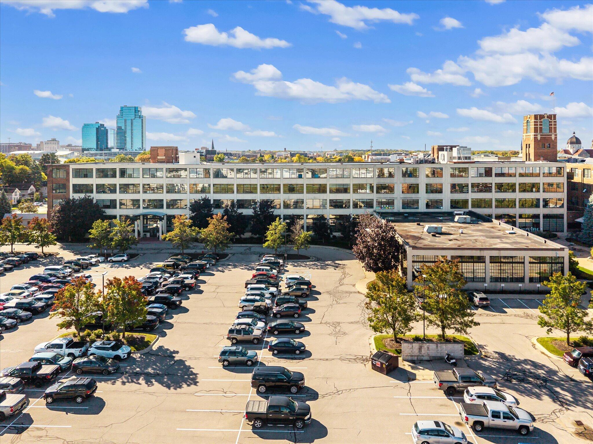 801 Broadway Avenue NW Grand Rapids MI 49504