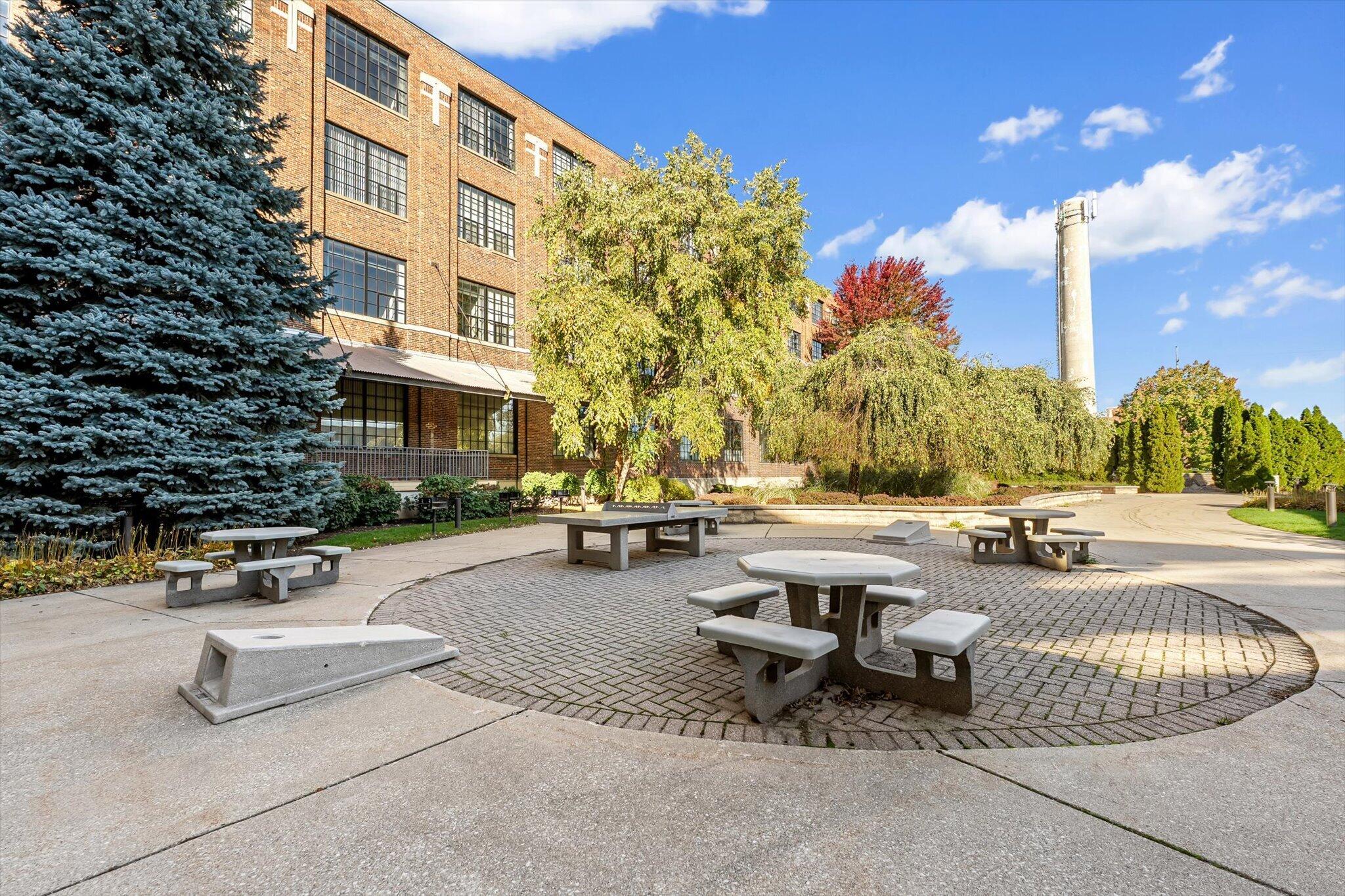 801 Broadway Avenue NW Grand Rapids MI 49504