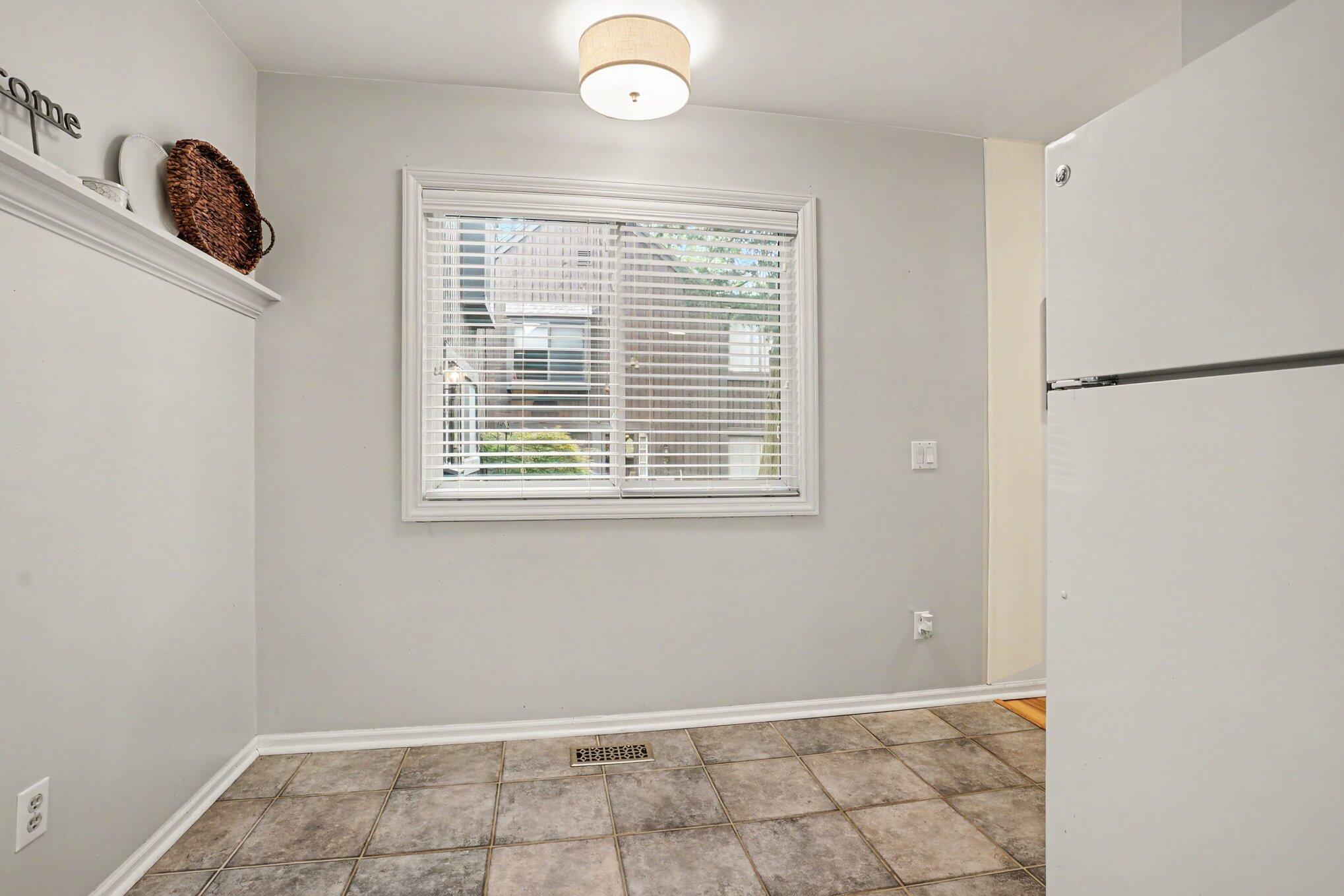 260 Dunbarton Court Kalamazoo MI 49006