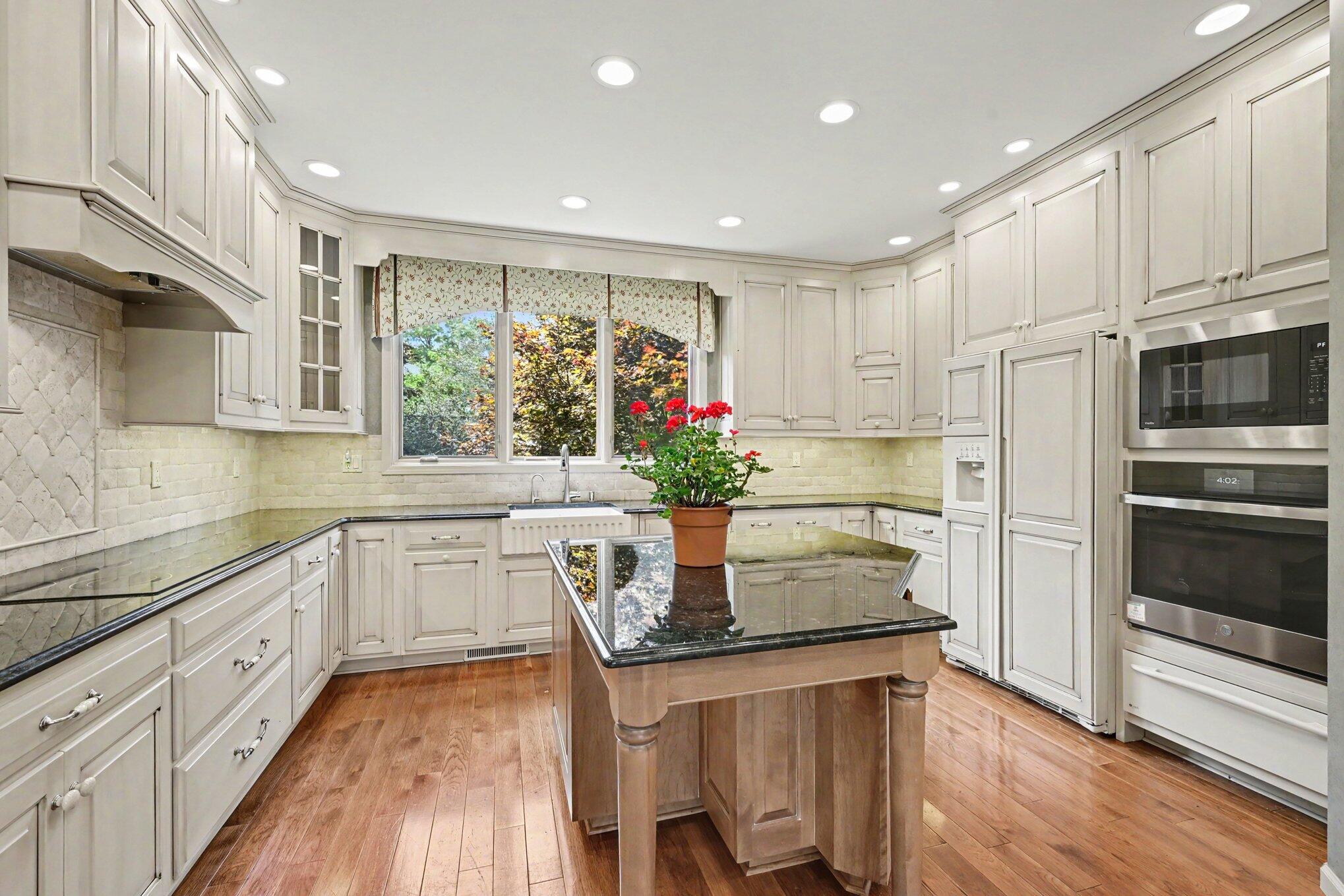 4175 Lake Terrace Drive Kalamazoo MI 49008