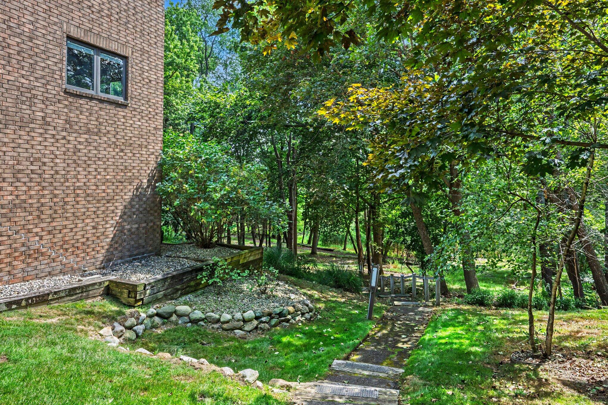 4175 Lake Terrace Drive Kalamazoo MI 49008