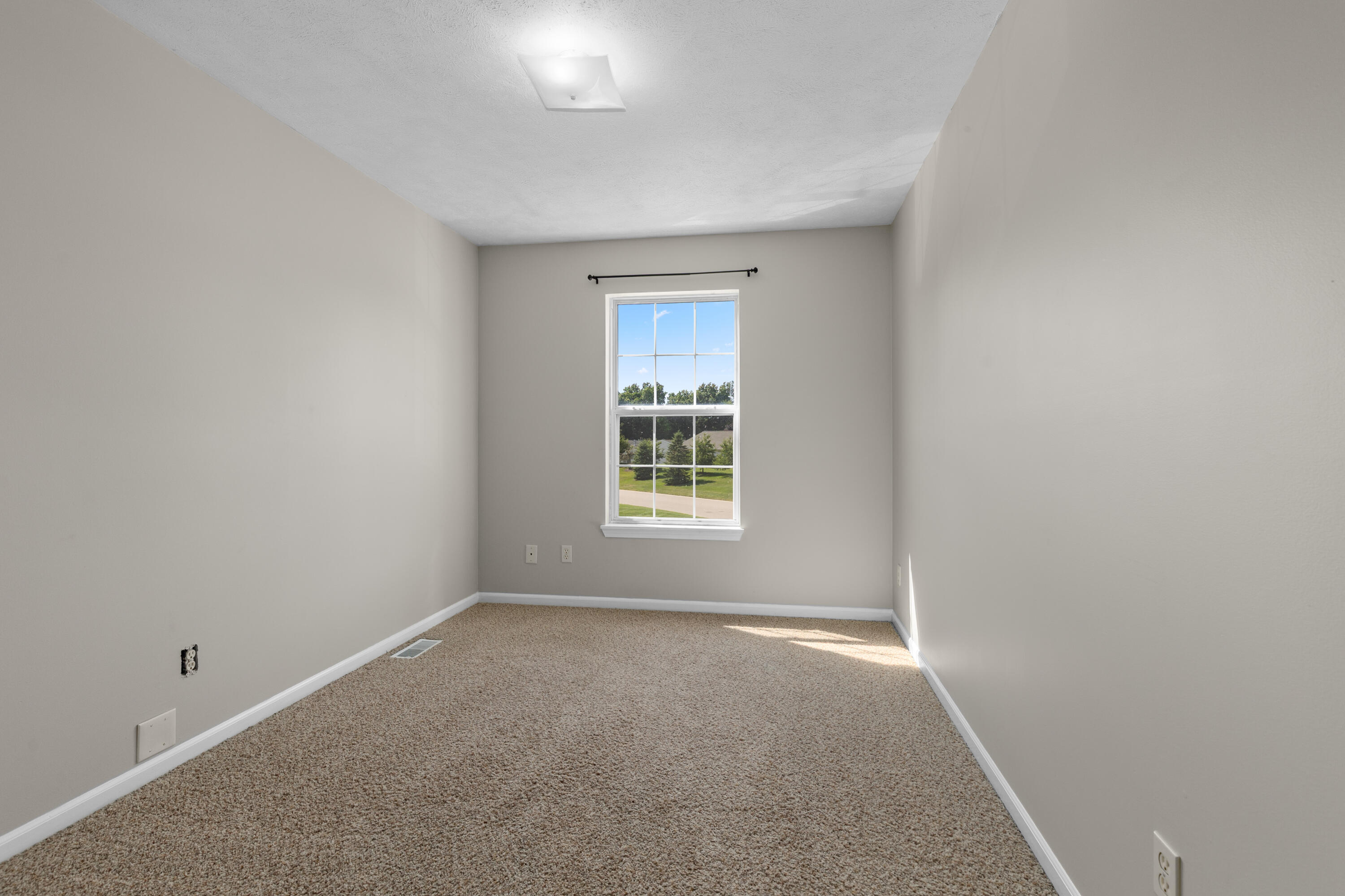 7034 S Cannon Place Drive NE Rockford MI 49341