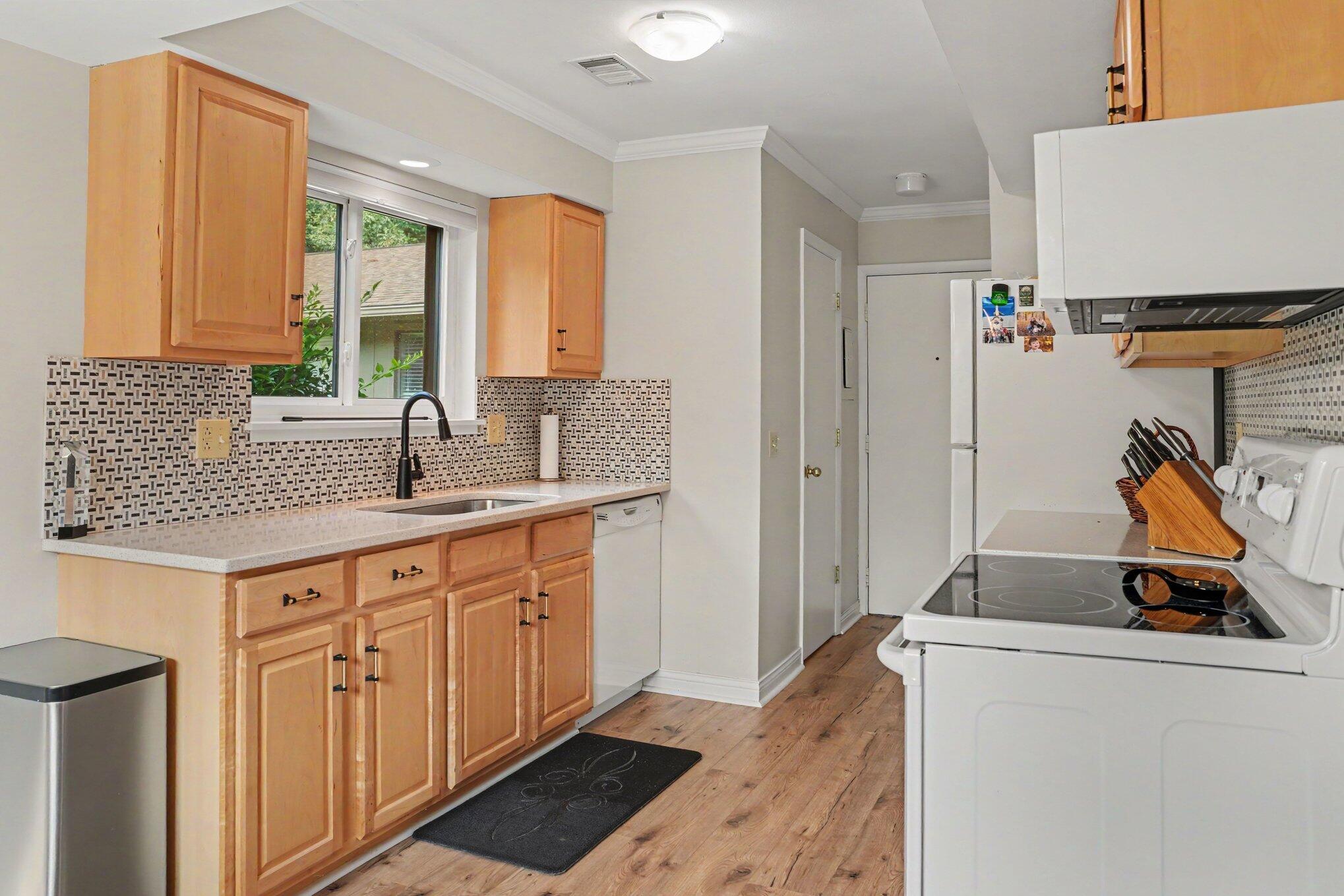 3814 Greenleaf Circle Kalamazoo MI 49008