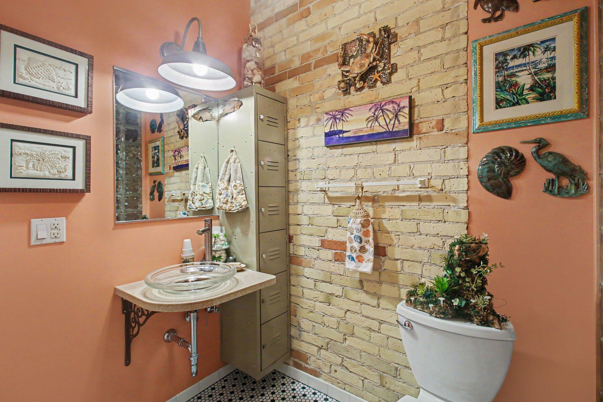 125 Elkenburg Street South Haven MI 49090