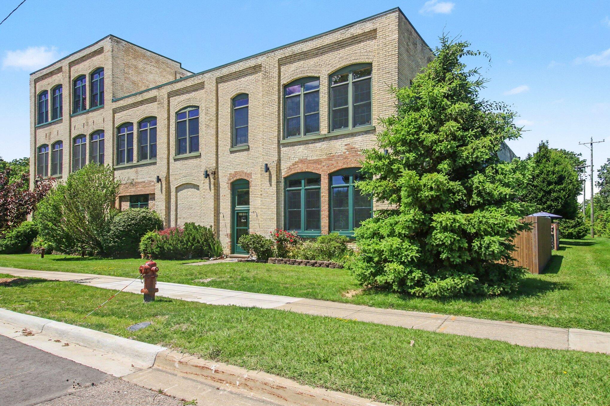 125 Elkenburg Street South Haven MI 49090