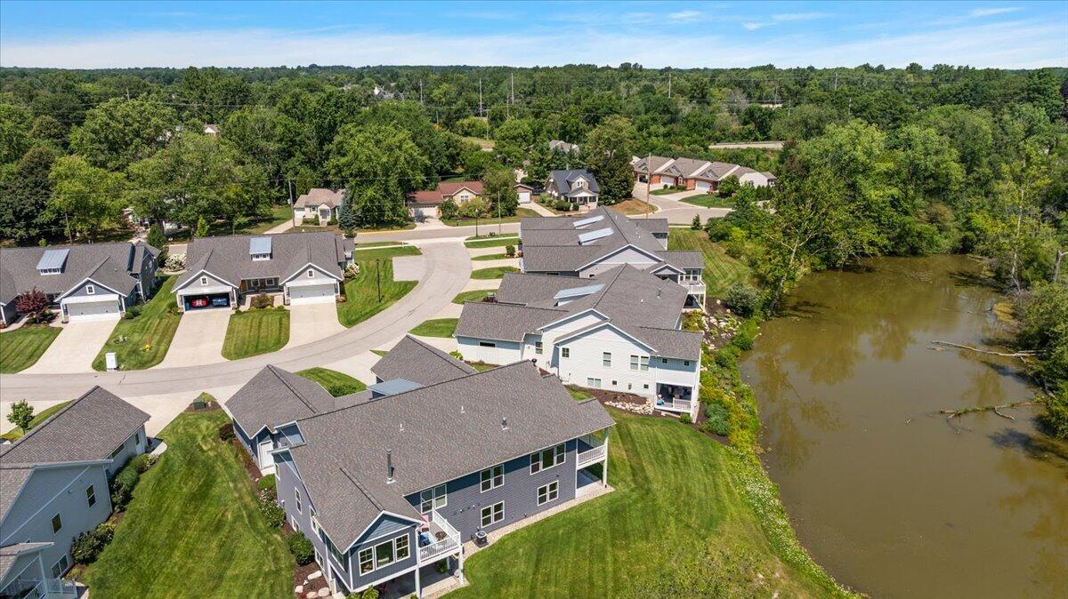 570 Riverbank Circle Zeeland MI 49464