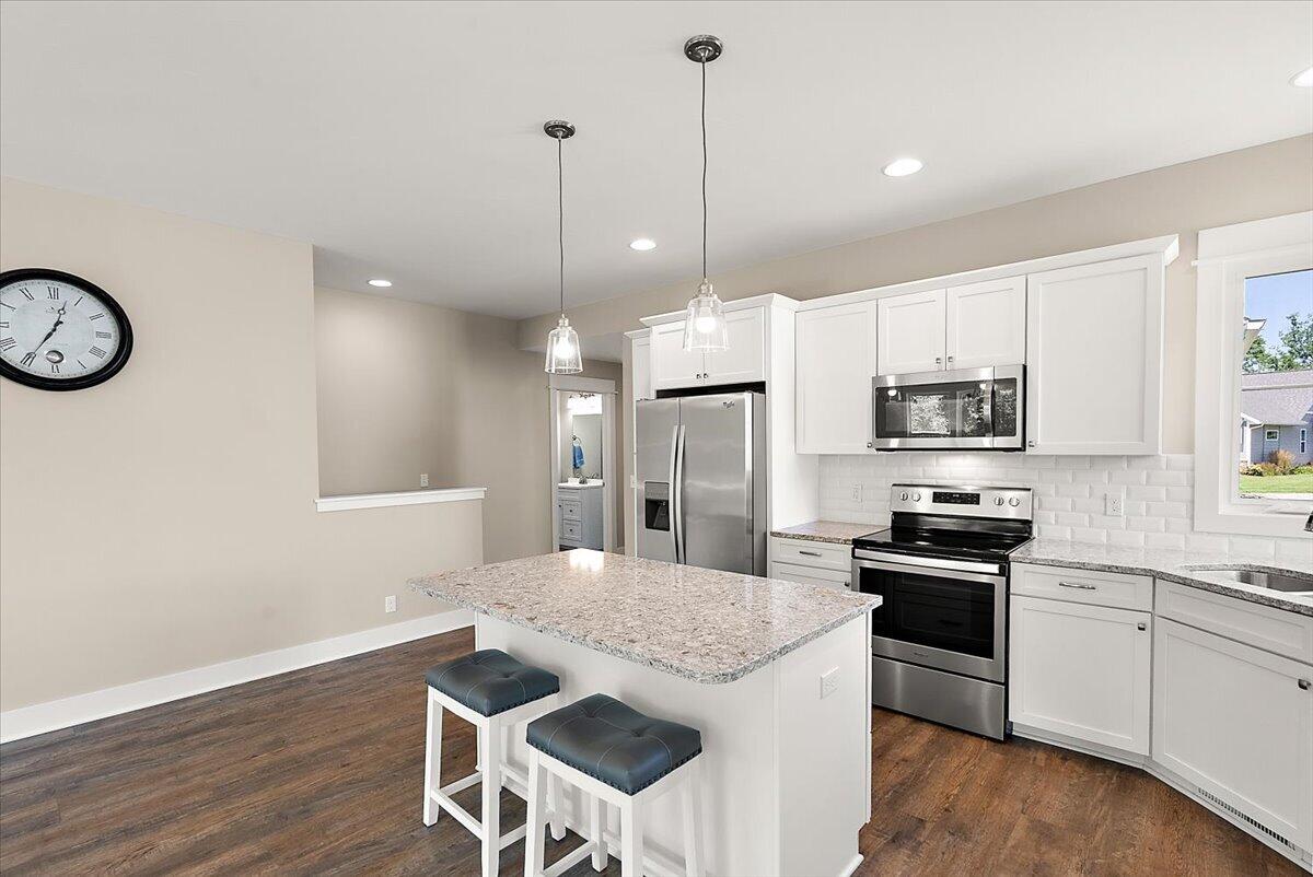 570 Riverbank Circle Zeeland MI 49464