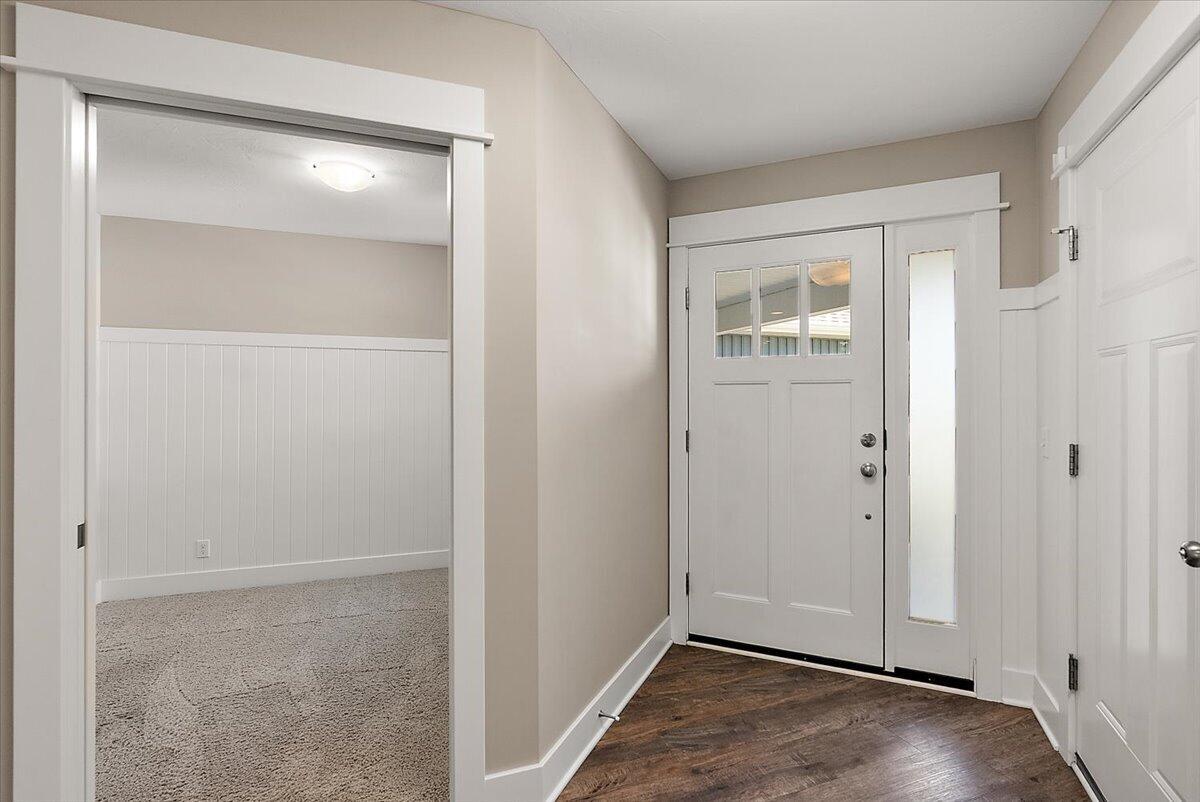 570 Riverbank Circle Zeeland MI 49464
