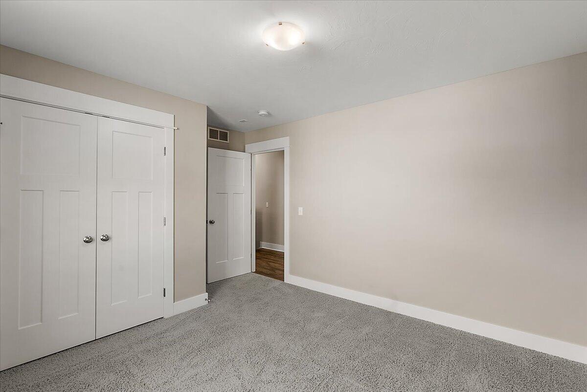 570 Riverbank Circle Zeeland MI 49464