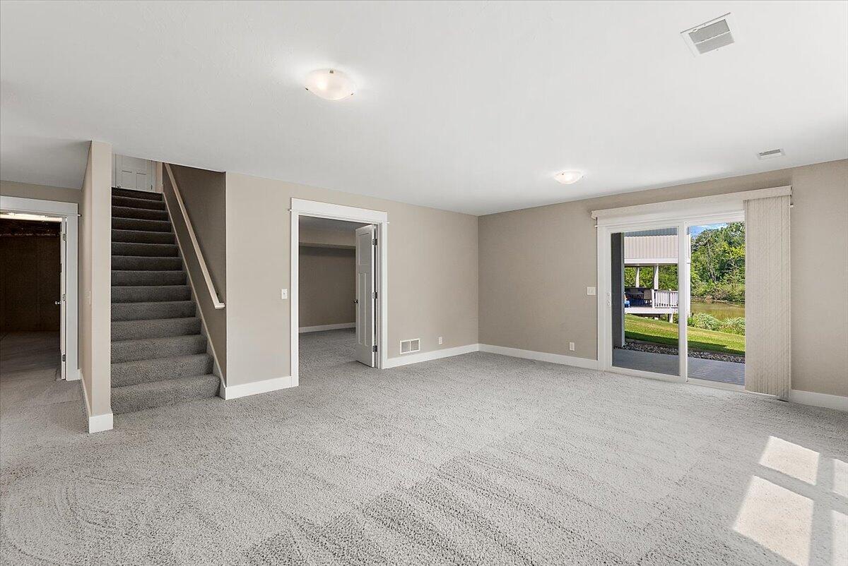 570 Riverbank Circle Zeeland MI 49464