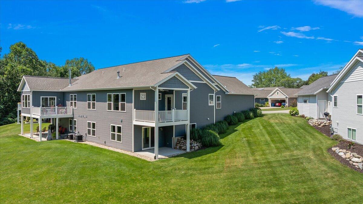 570 Riverbank Circle Zeeland MI 49464