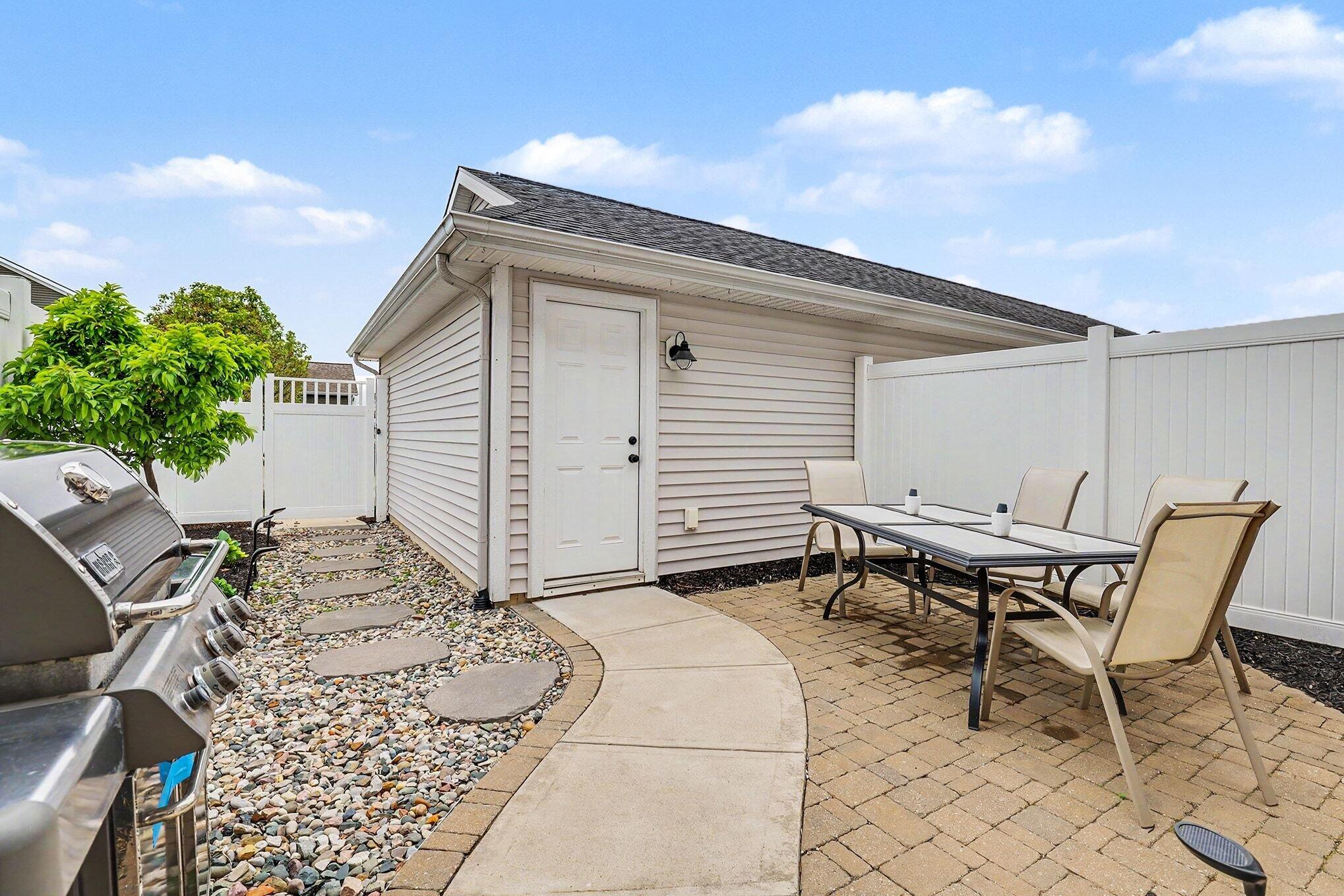 6897 Myers Lake Avenue NE Rockford MI 49341