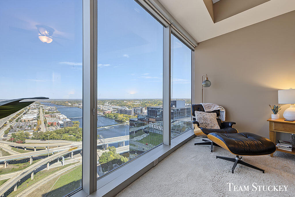 335 Bridge Street NW Grand Rapids MI 49504