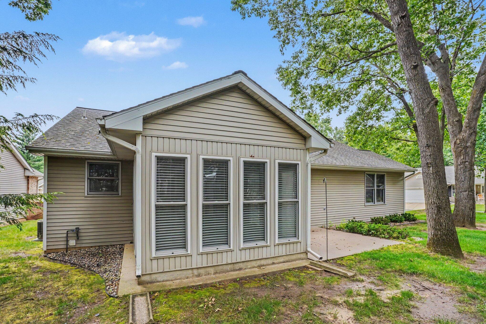 1498 Estero Drive Portage MI 49002