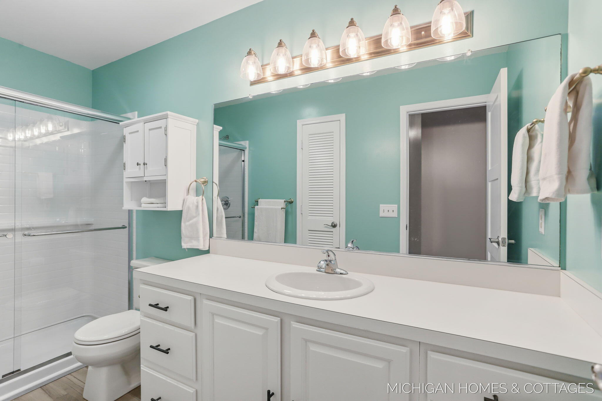 1644 Lakeview Drive Zeeland MI 49464