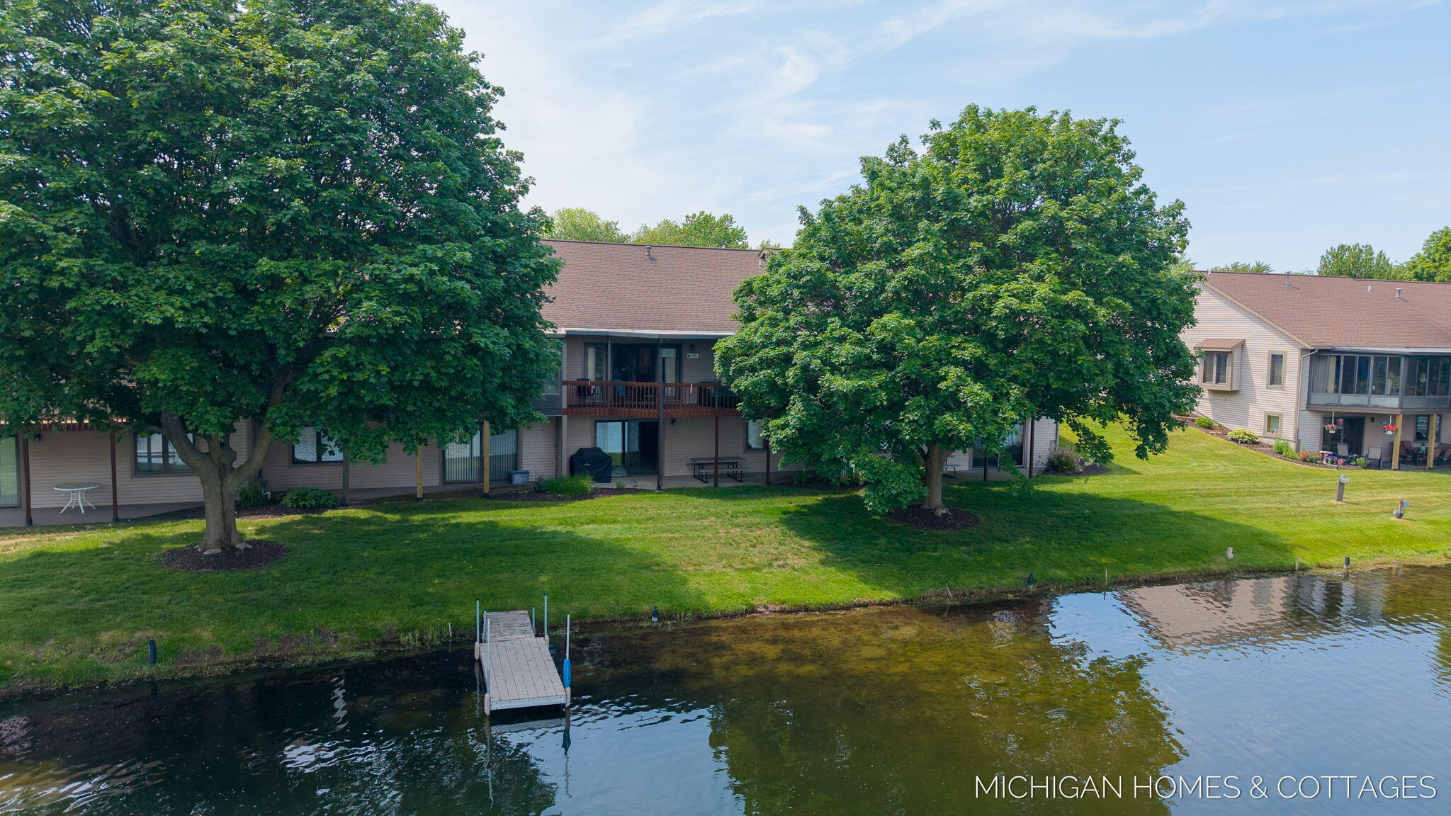 1644 Lakeview Drive Zeeland MI 49464