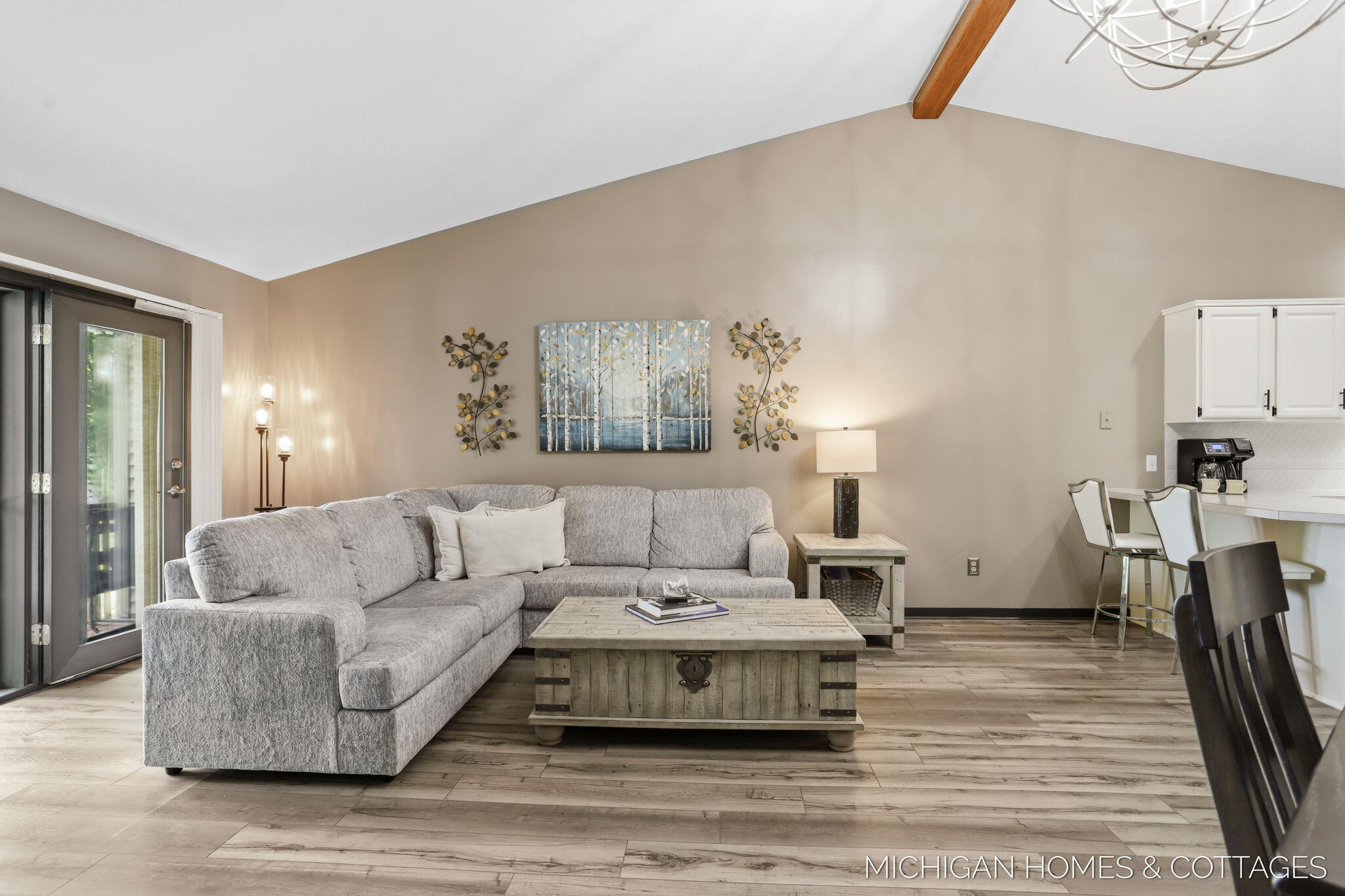 1644 Lakeview Drive Zeeland MI 49464