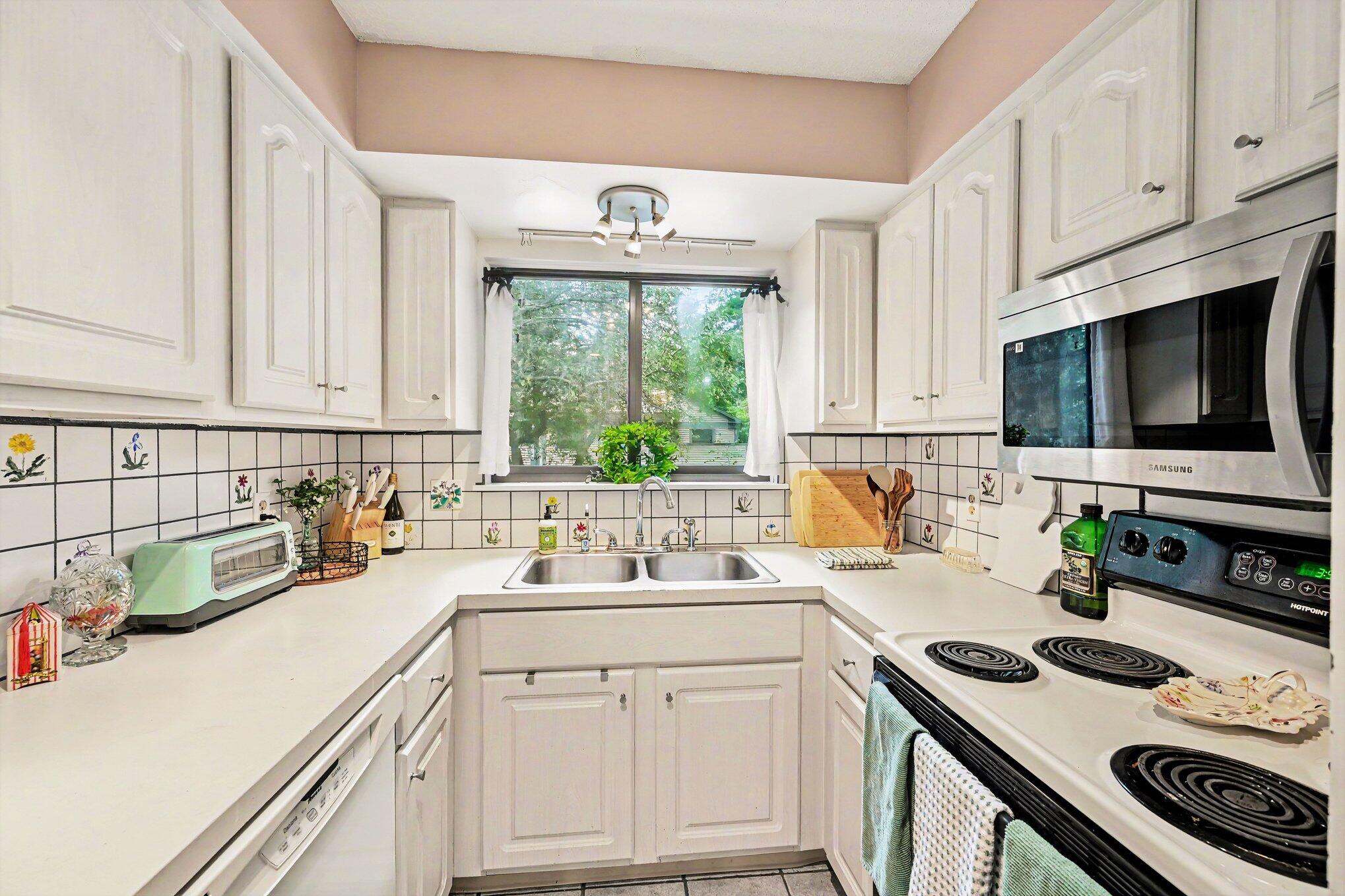 4863 Foxfire Trail Portage MI 49024