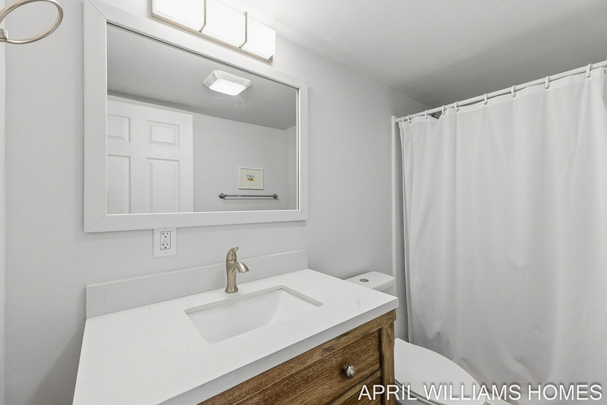 117 Shoreline Road Holland MI 49424