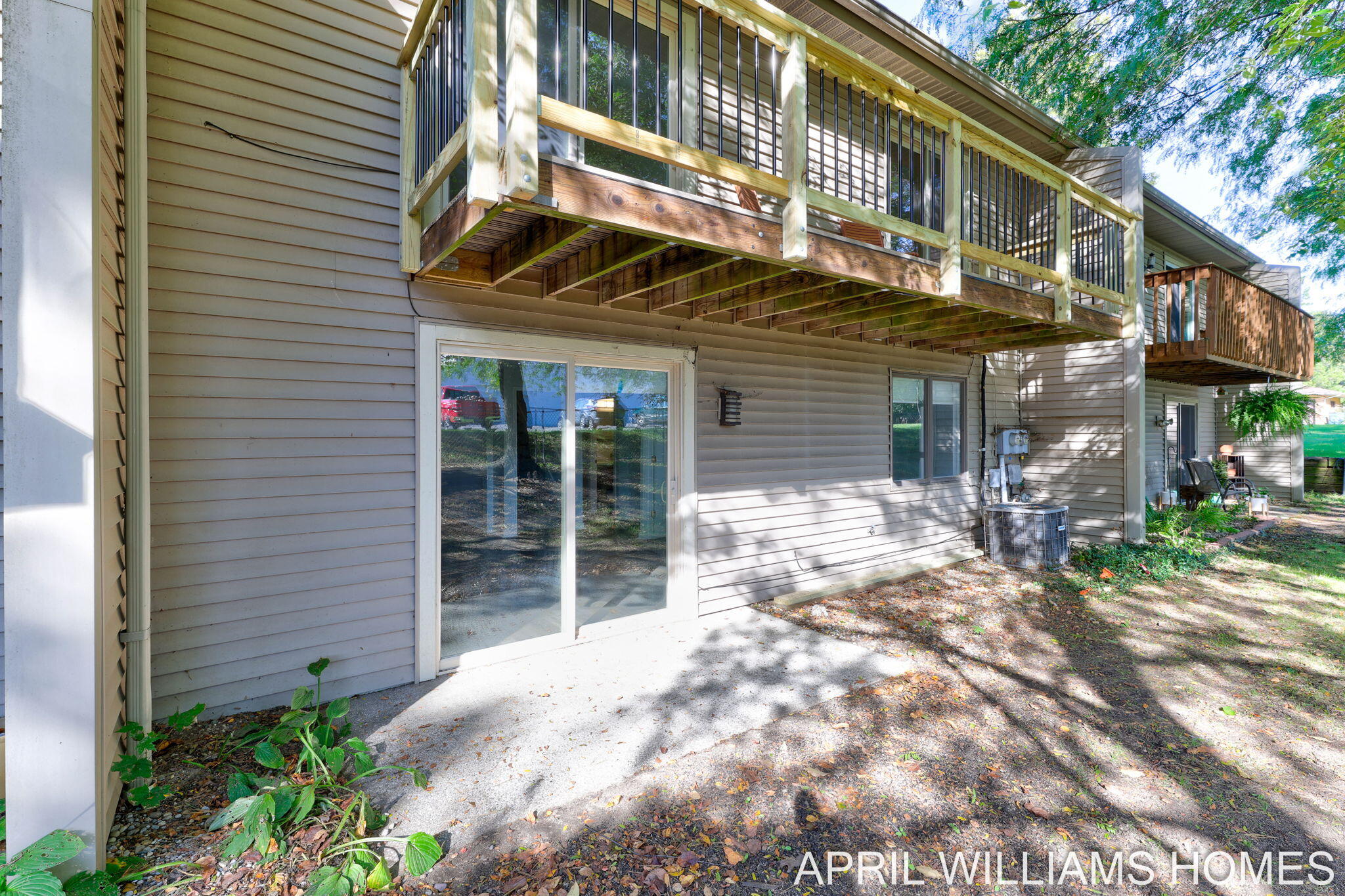 117 Shoreline Road Holland MI 49424