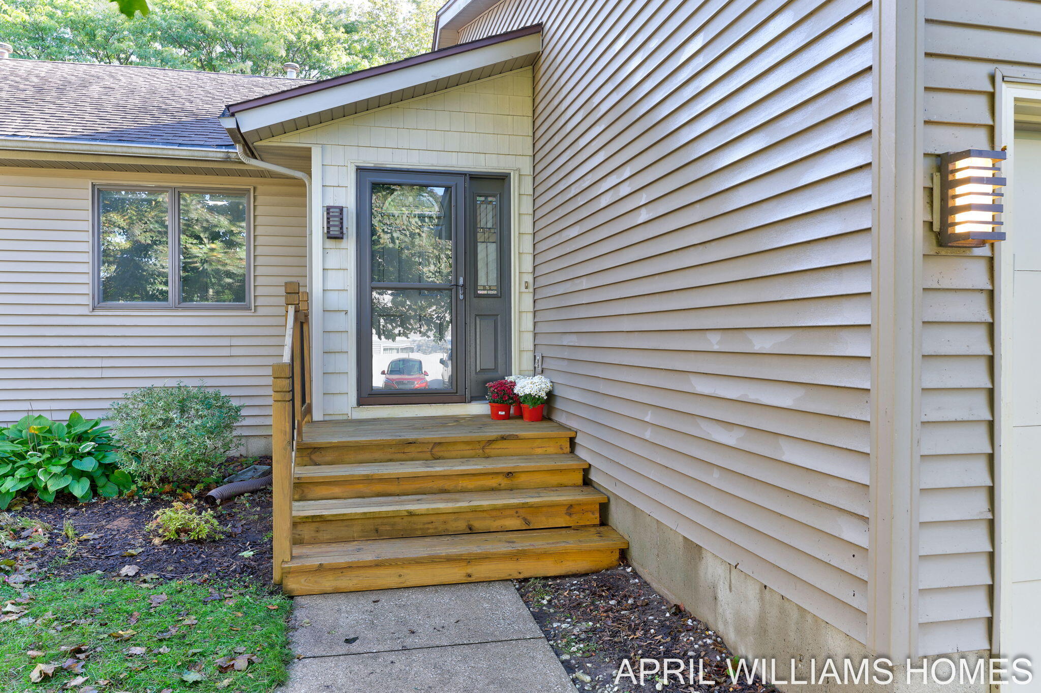 117 Shoreline Road Holland MI 49424