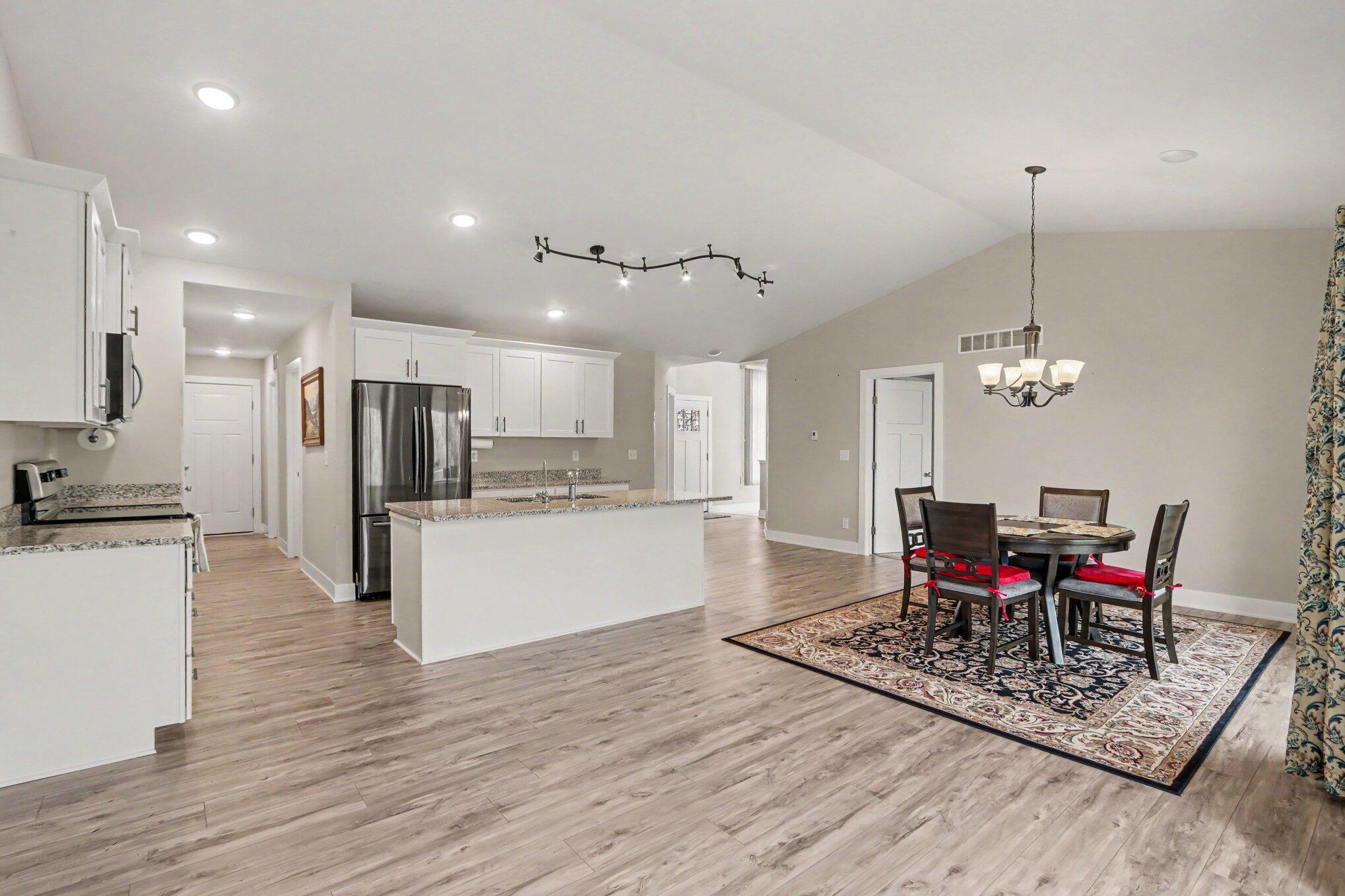 1243 S Village Circle Kalamazoo MI 49009